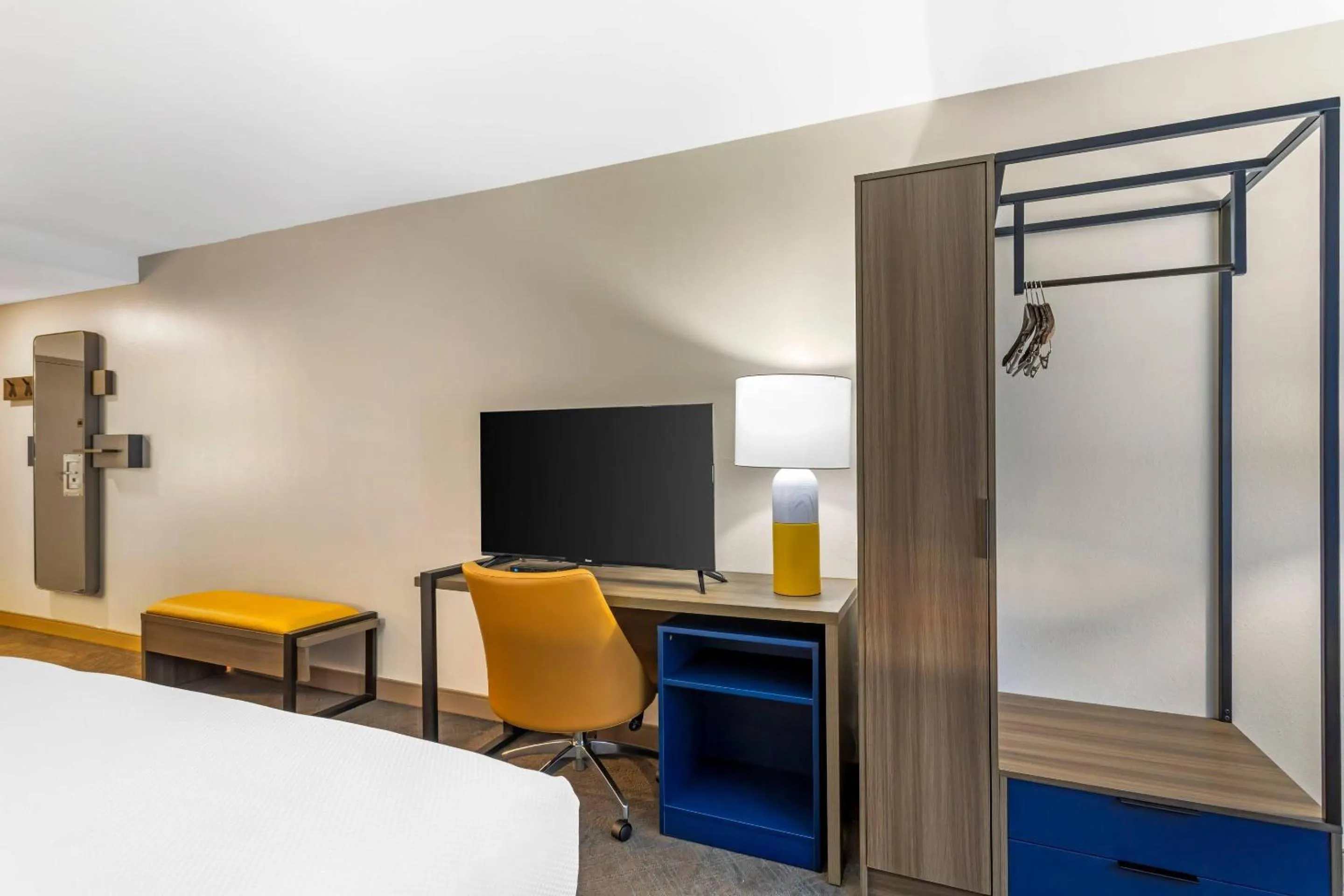 Bedroom, Bed in Comfort Inn Dayton South