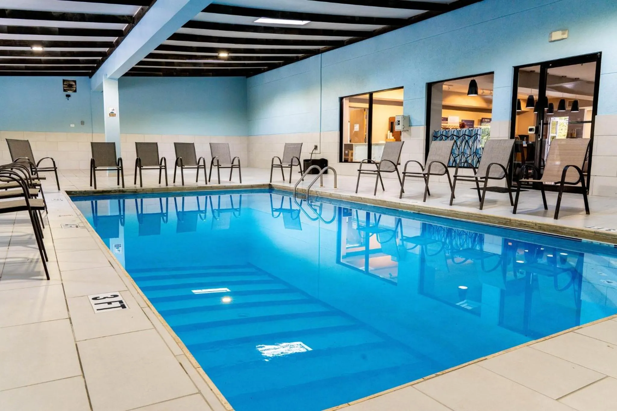 Swimming pool in Holiday Inn Express Hotel & Suites Hiawassee by IHG