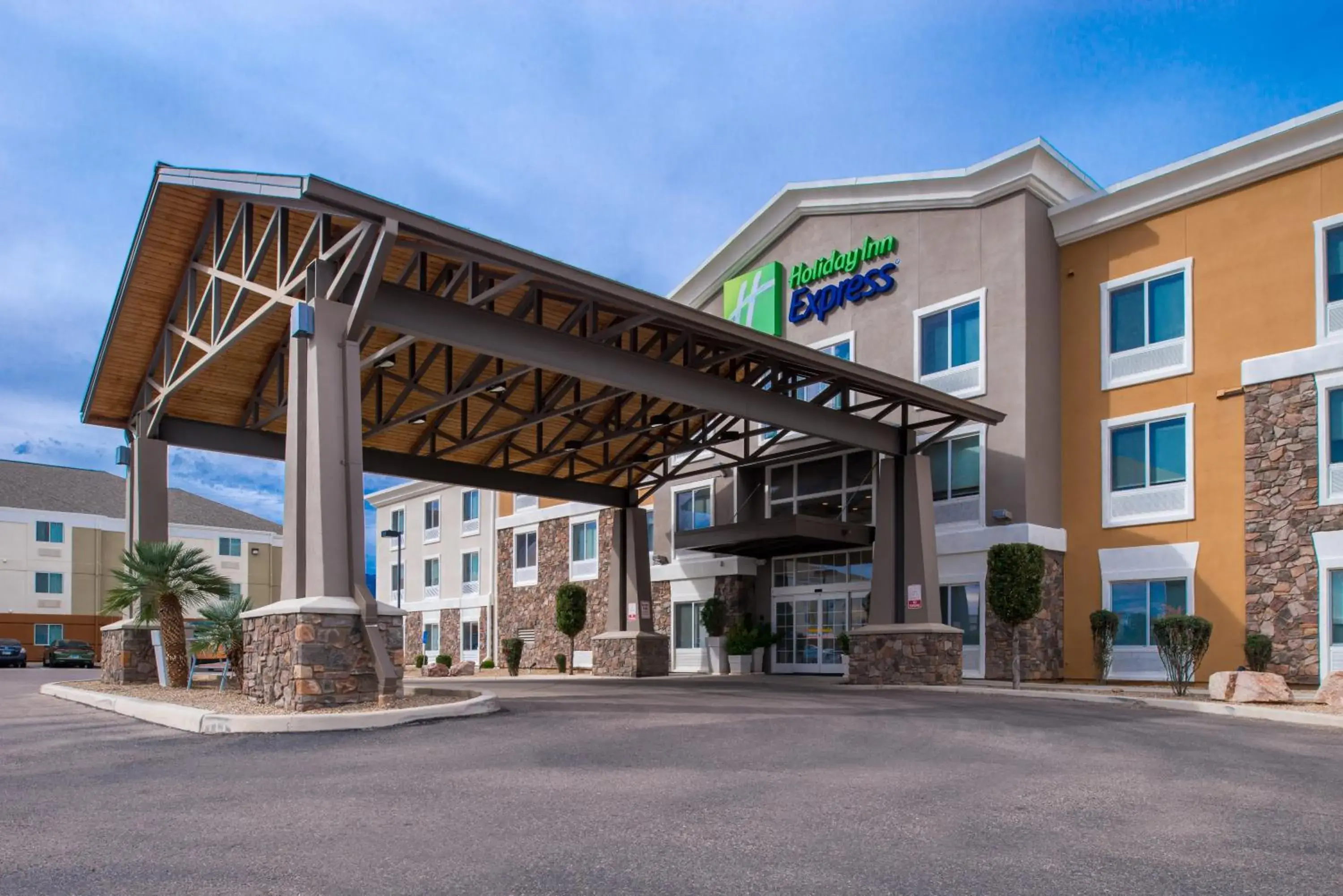 Property building in Holiday Inn Express Sierra Vista by IHG Property building in Holiday Inn Express Sierra Vista by IHG