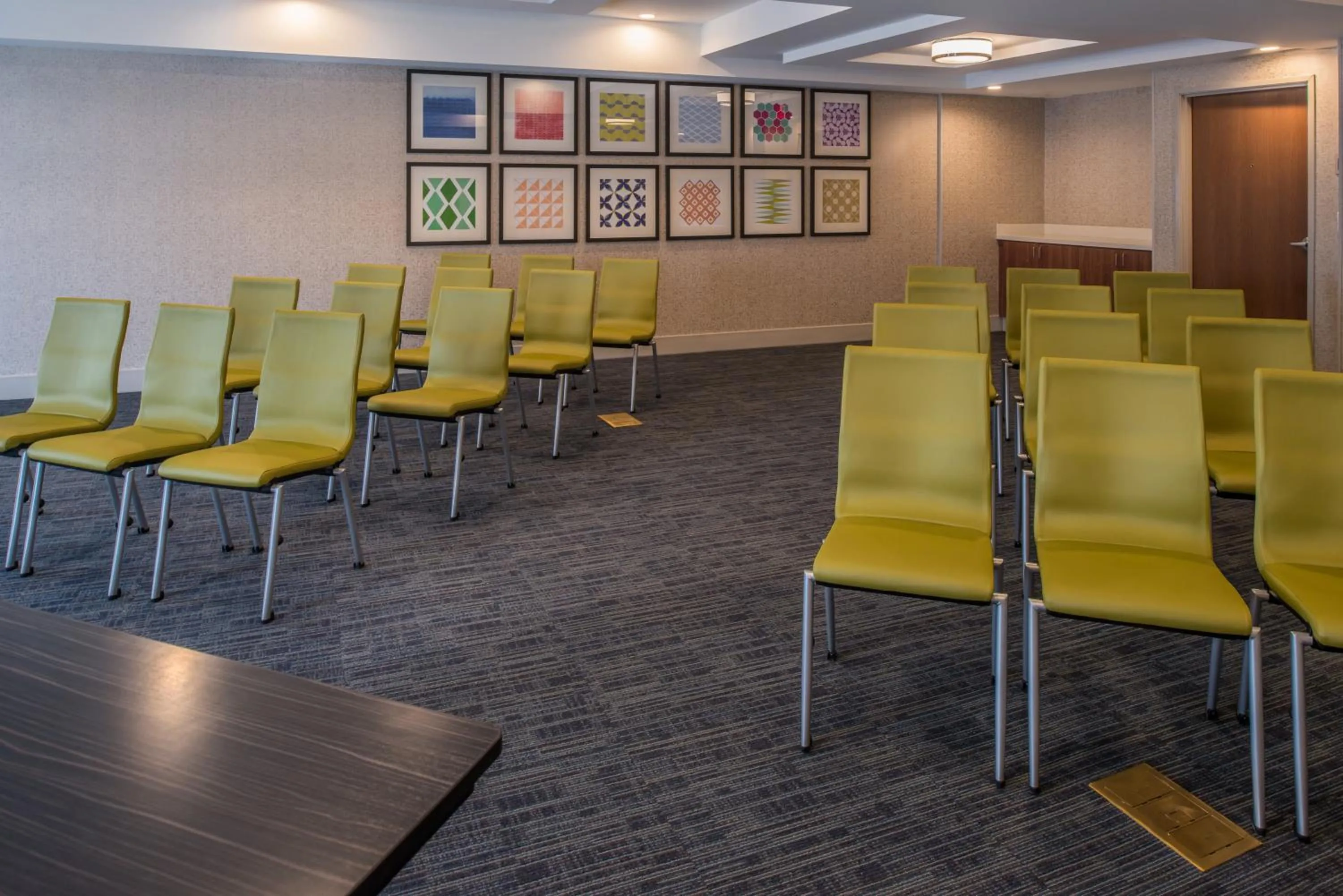 Meeting/conference room in Holiday Inn Express Sierra Vista by IHG