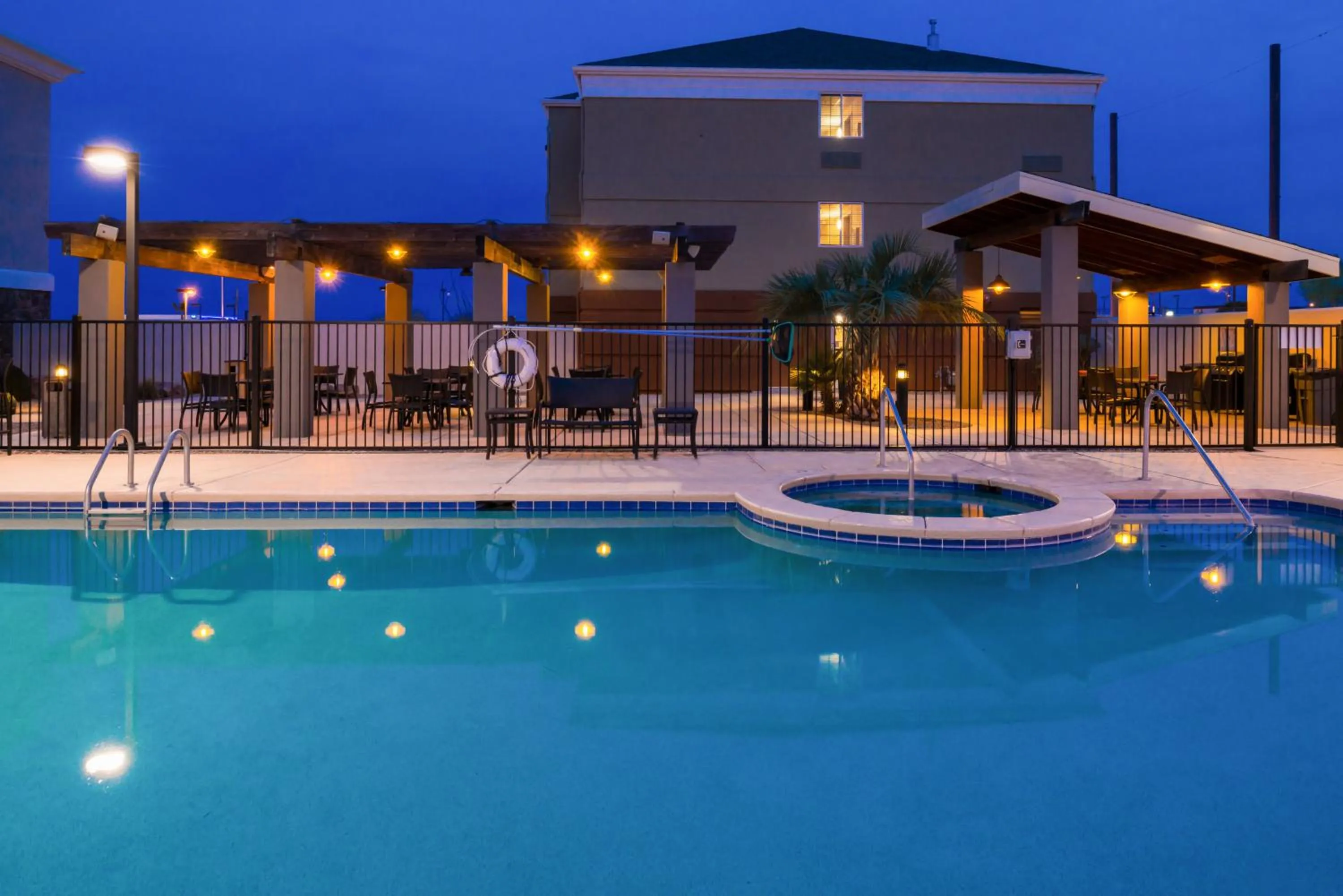 Swimming pool in Holiday Inn Express Sierra Vista by IHG