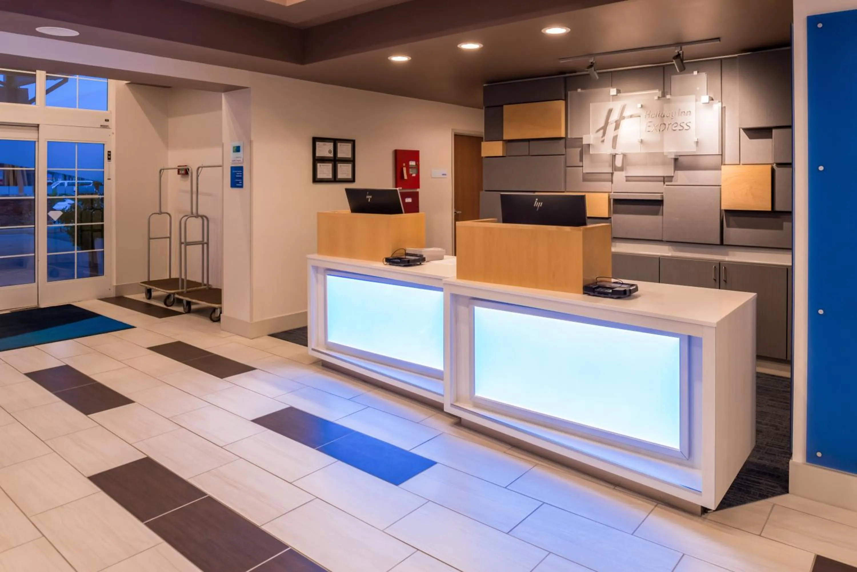 Property building in Holiday Inn Express Sierra Vista by IHG