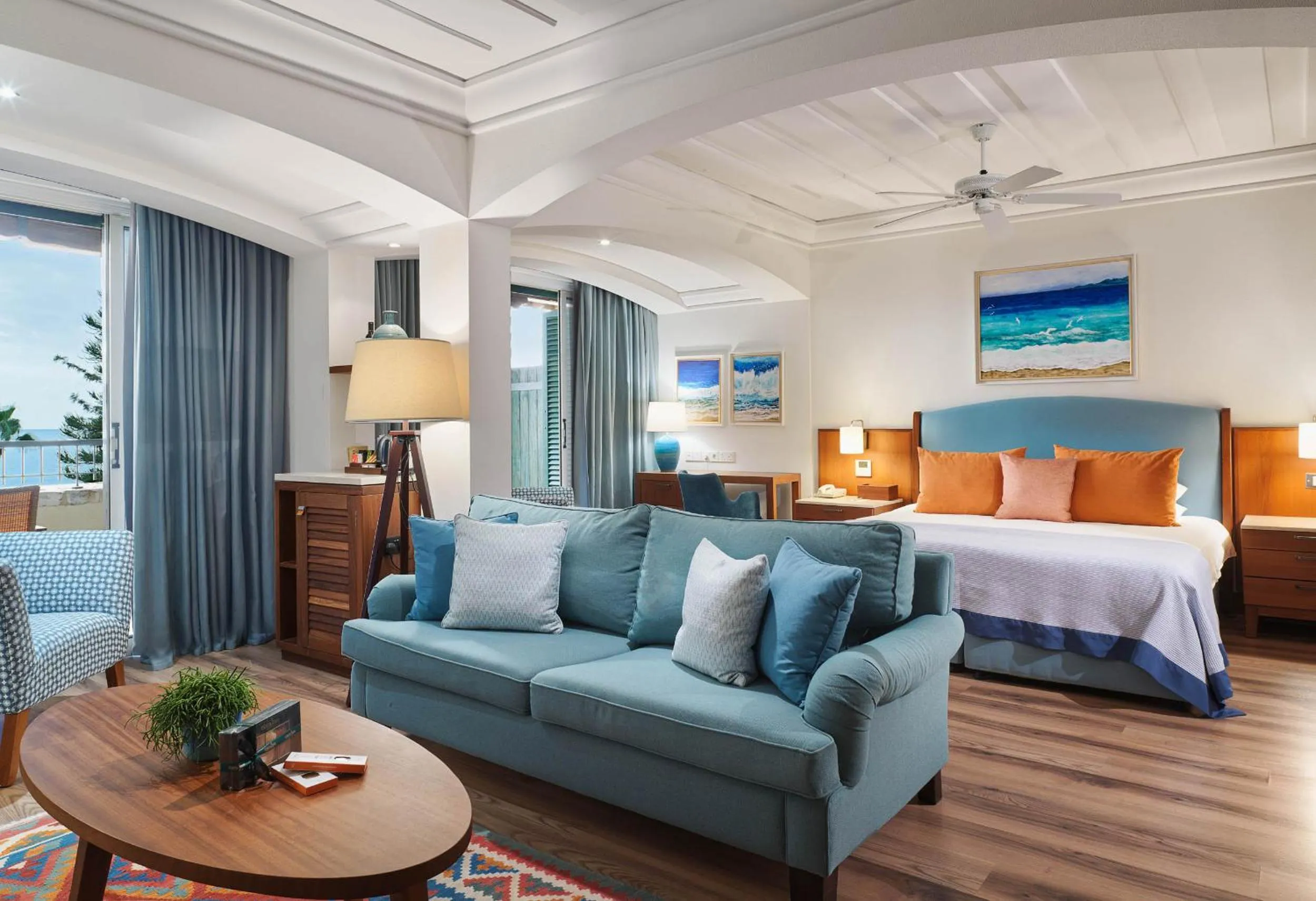 Bed in Columbia Beach Resort