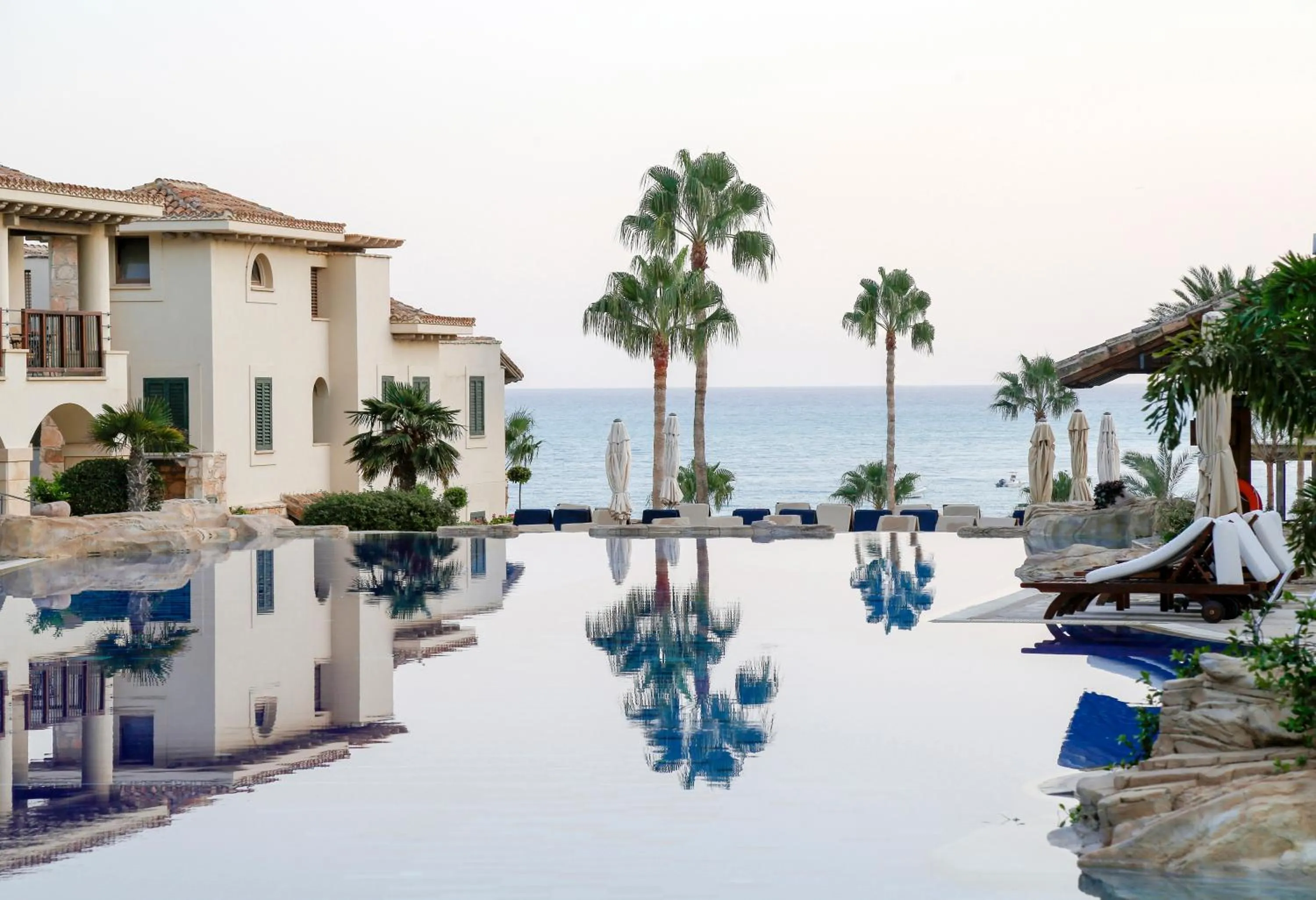 Pool view in Columbia Beach Resort