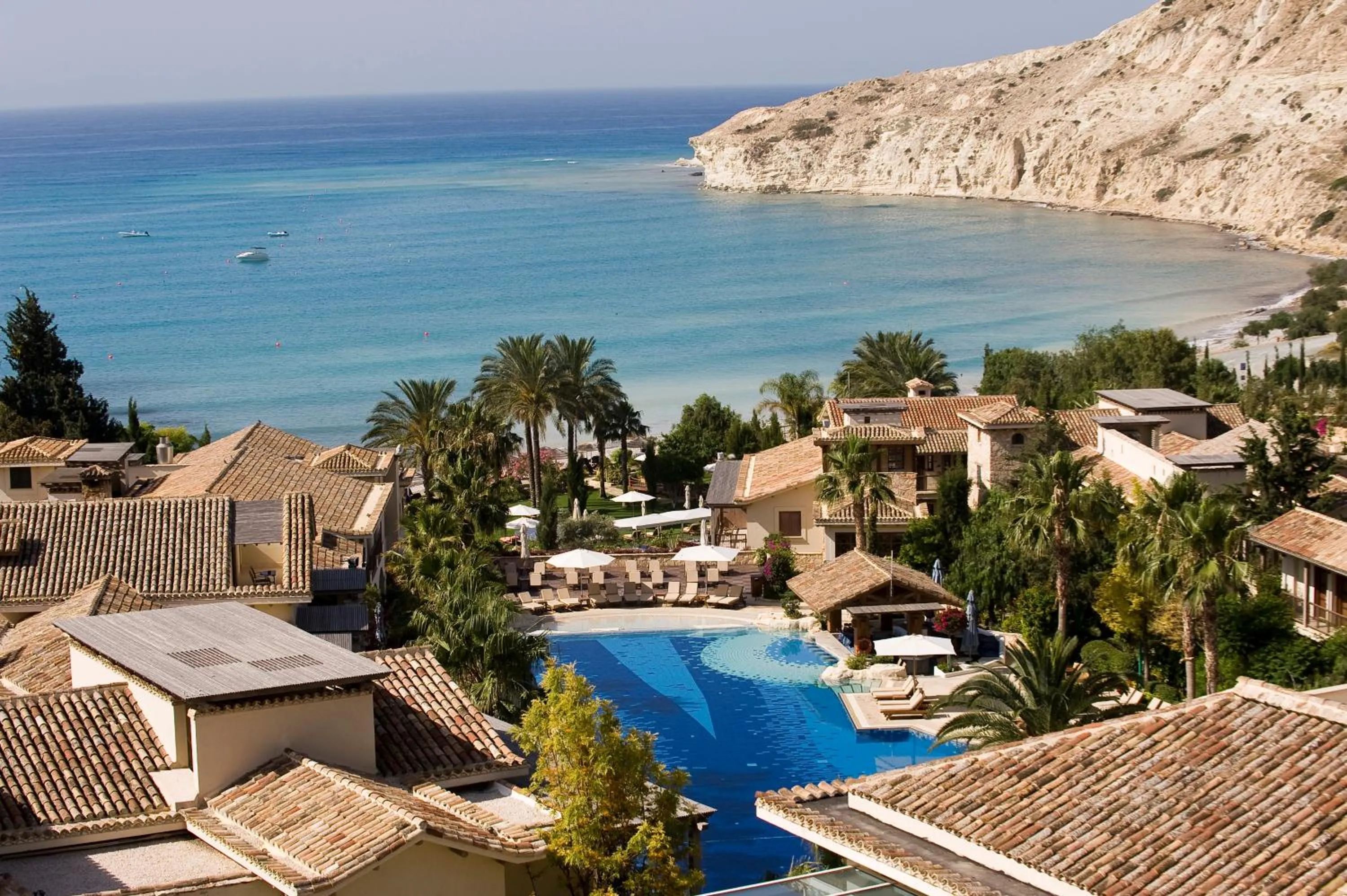 Facade/entrance in Columbia Beach Resort