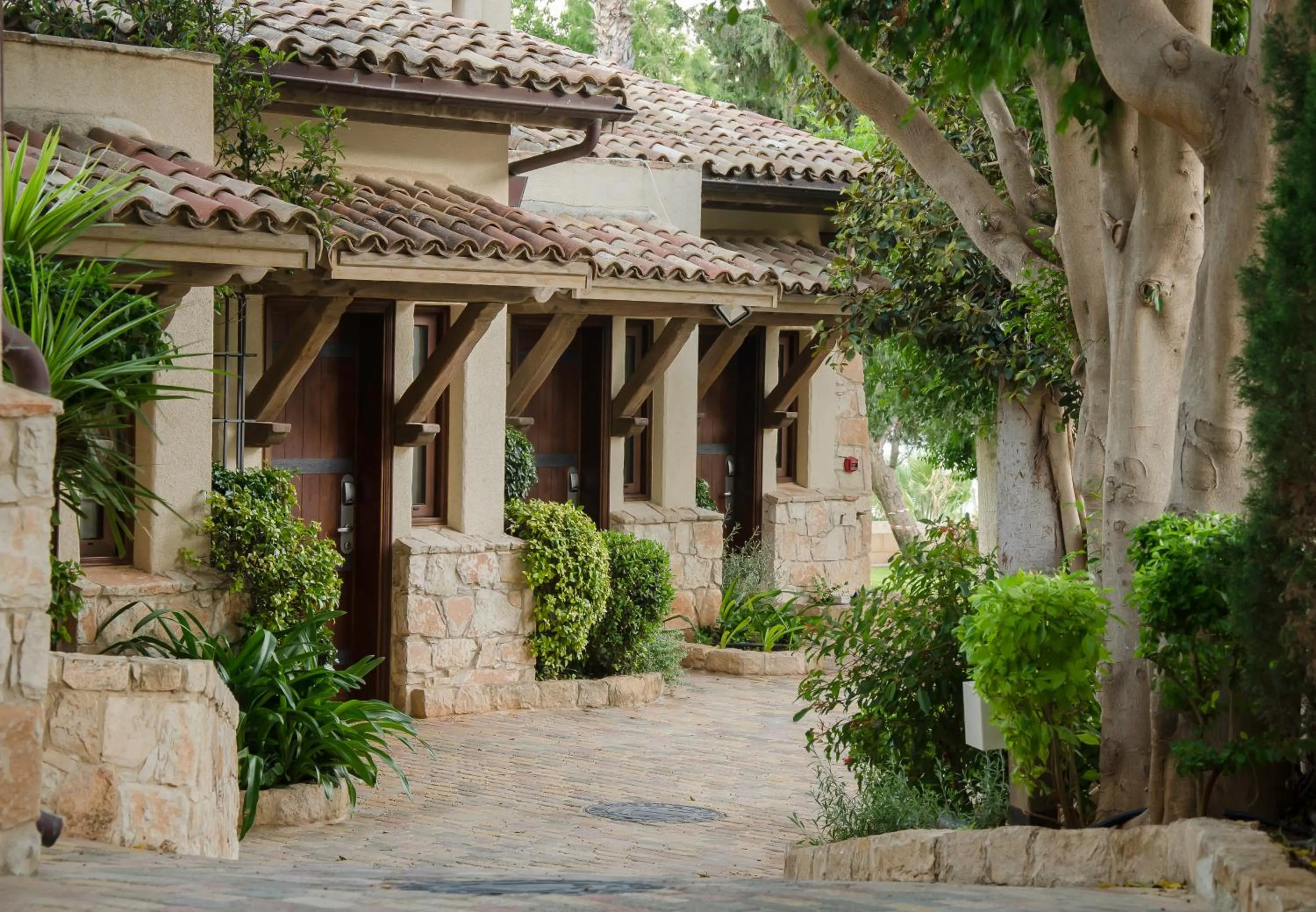 Property building in Columbia Beach Resort