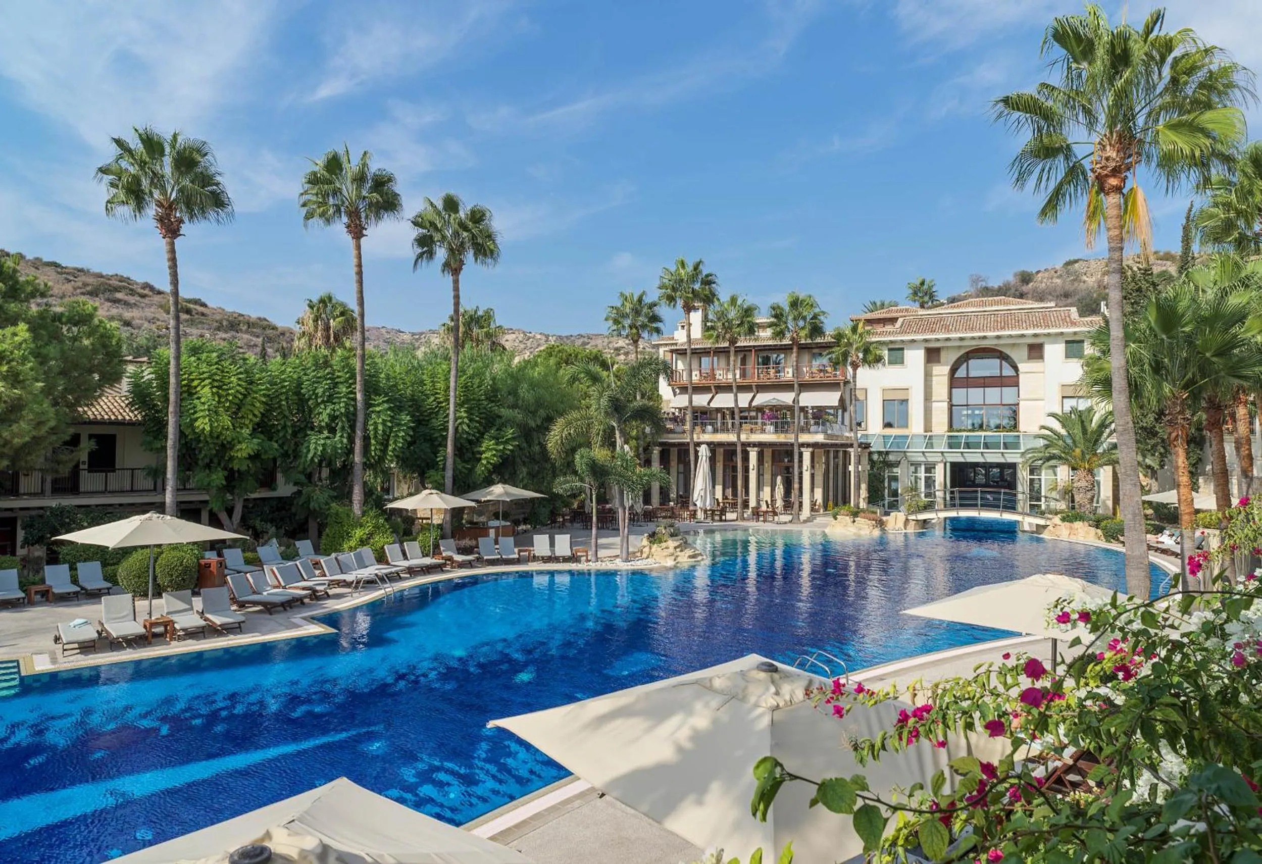 Pool view in Columbia Beach Resort