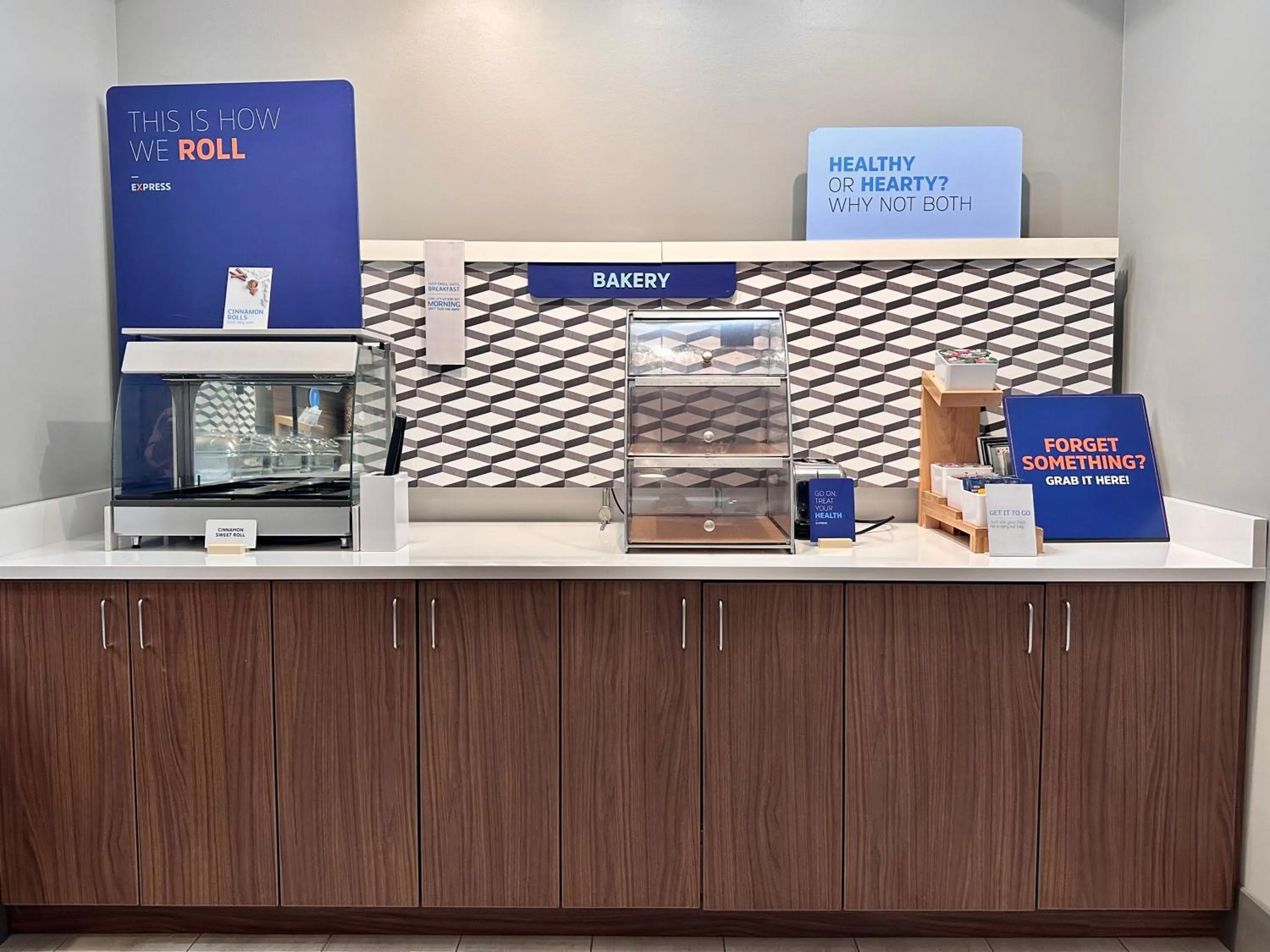 Breakfast in Holiday Inn Express Hotel & Suites Hinesville by IHG