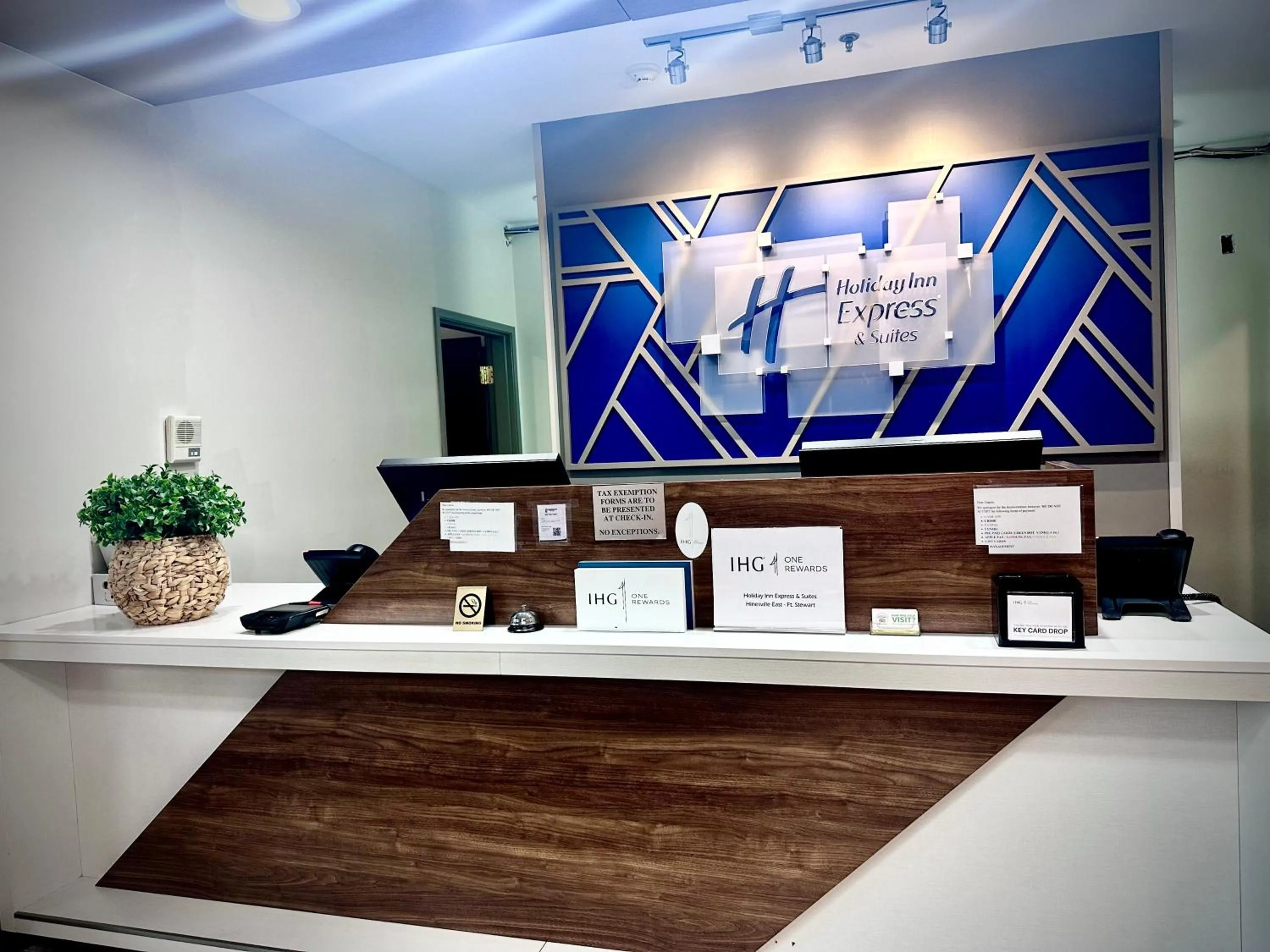 Property logo or sign in Holiday Inn Express Hotel & Suites Hinesville by IHG