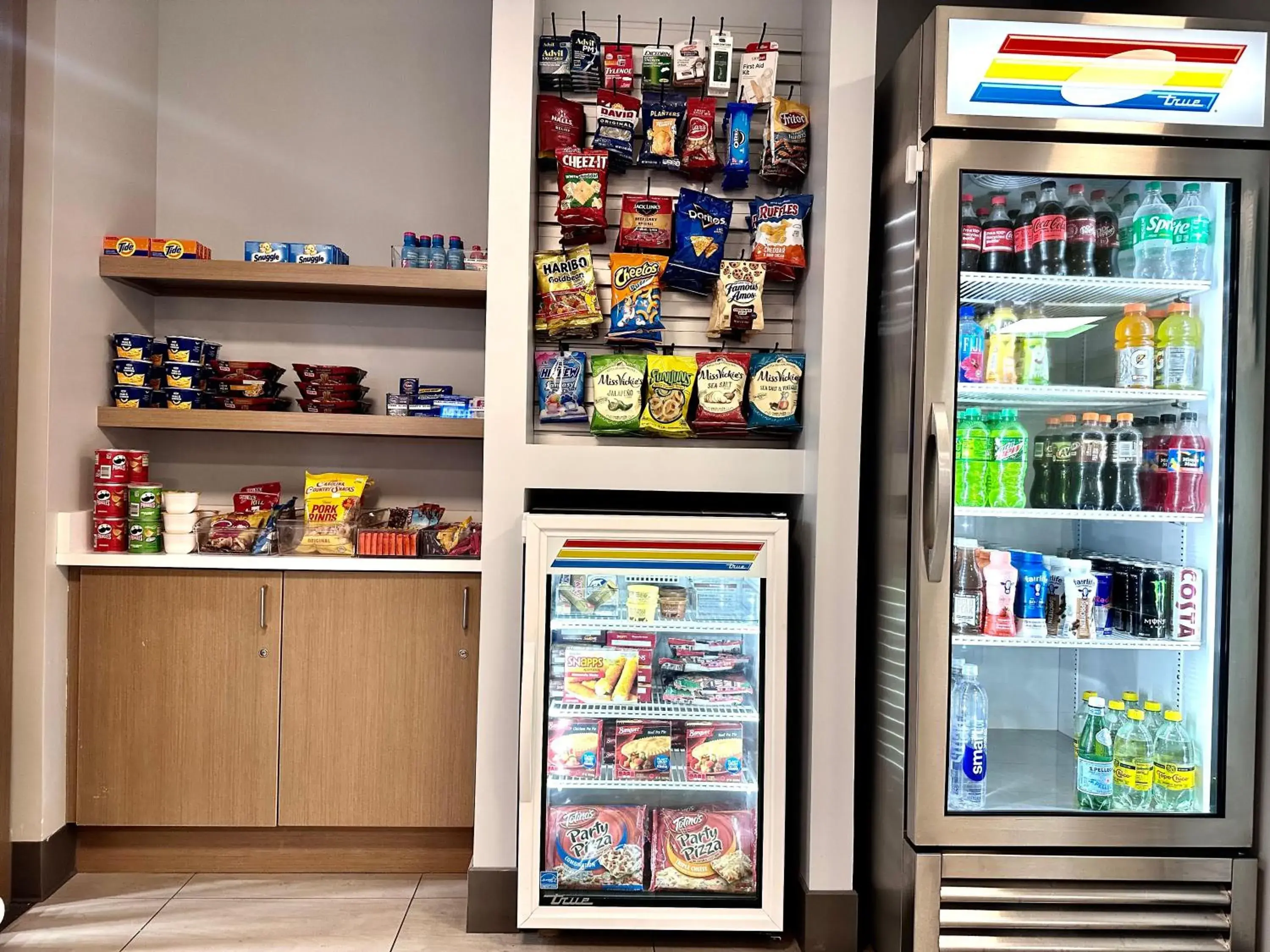 Lobby or reception in Holiday Inn Express Hotel & Suites Hinesville by IHG Lobby or reception in Holiday Inn Express Hotel & Suites Hinesville by IHG