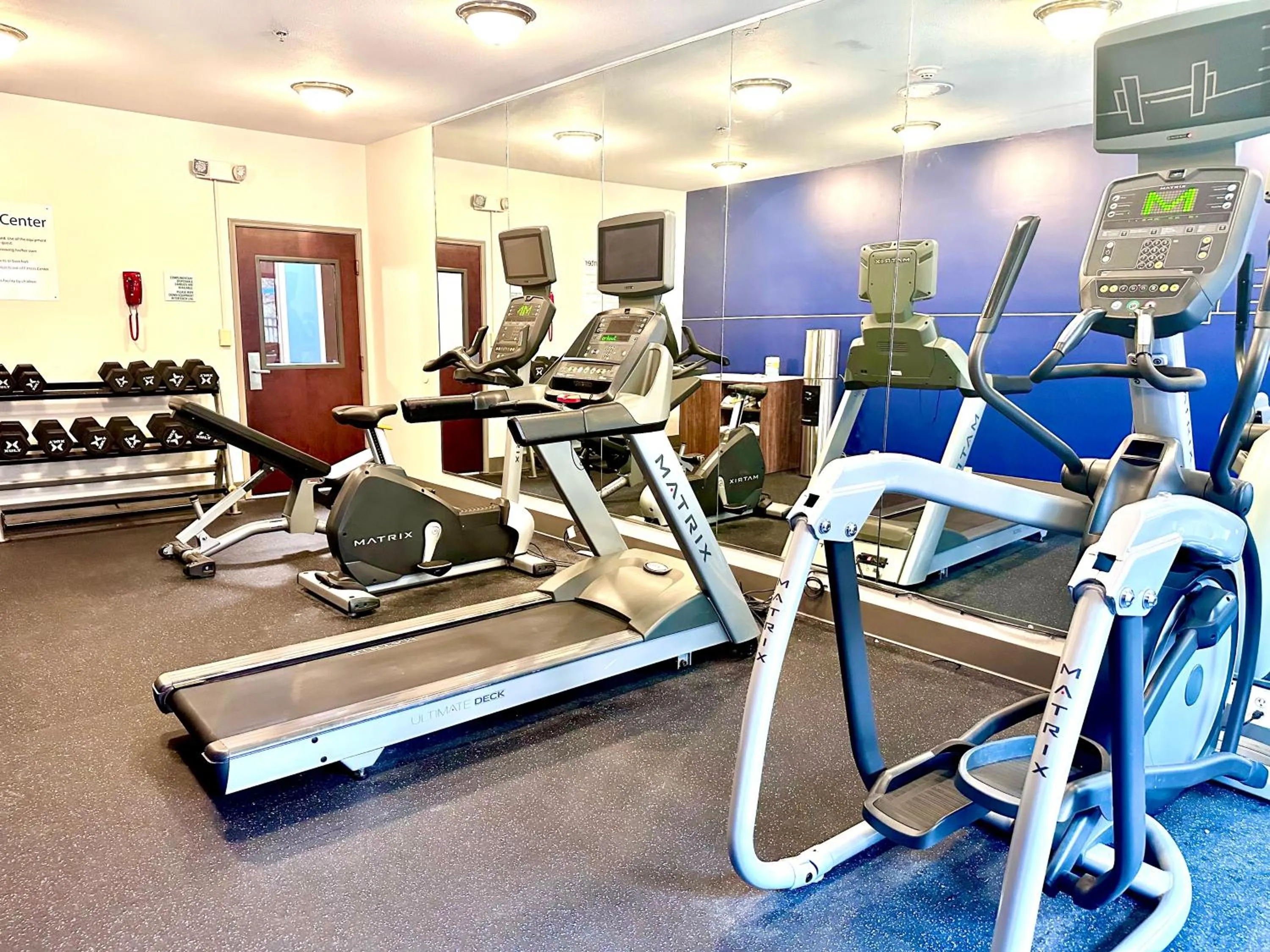 Fitness centre/facilities in Holiday Inn Express Hotel & Suites Hinesville by IHG