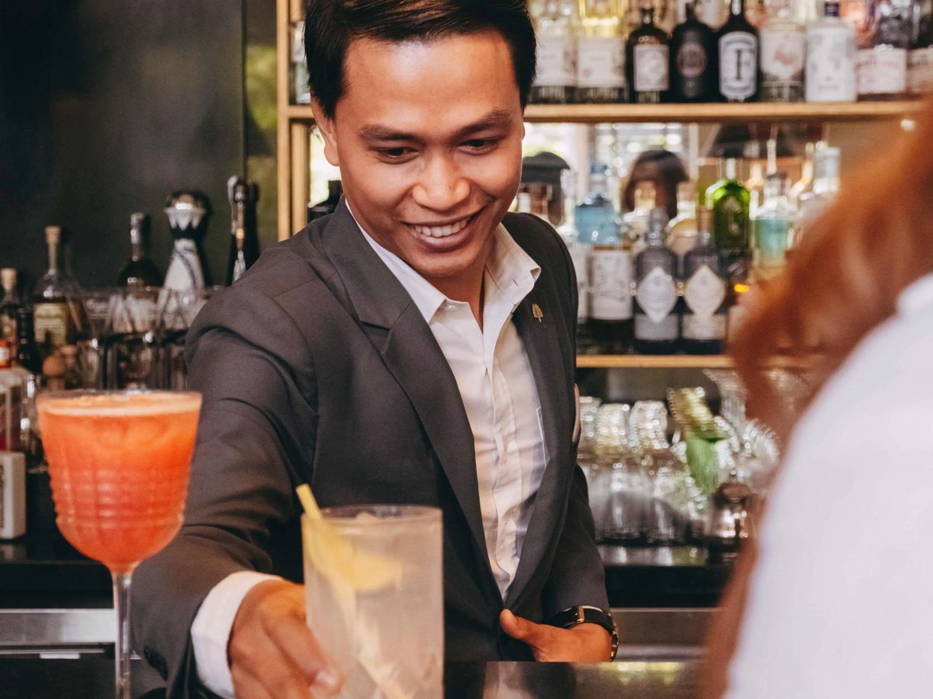 Lounge or bar in Raffles Hotel Le Royal