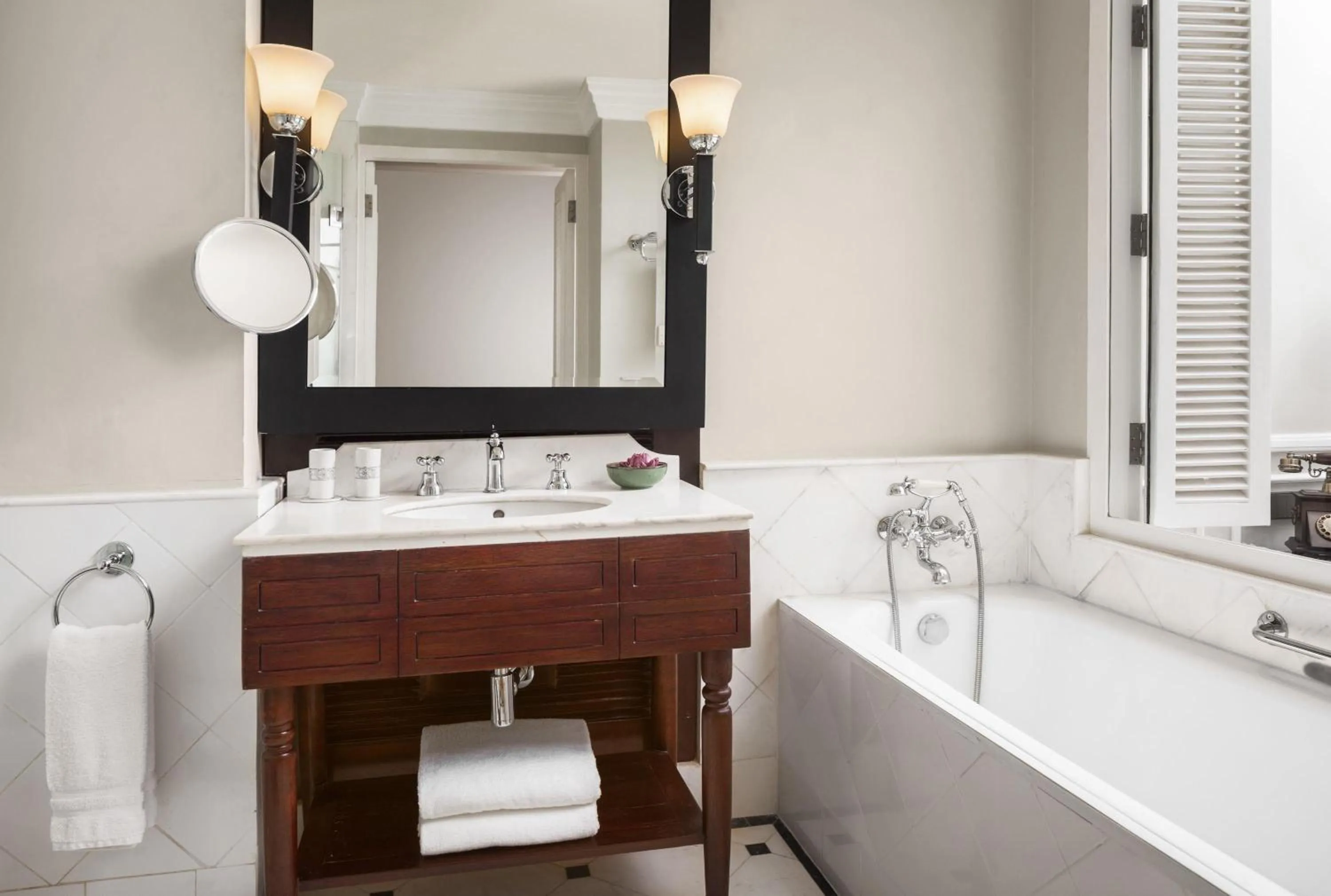 Bathroom in Raffles Hotel Le Royal