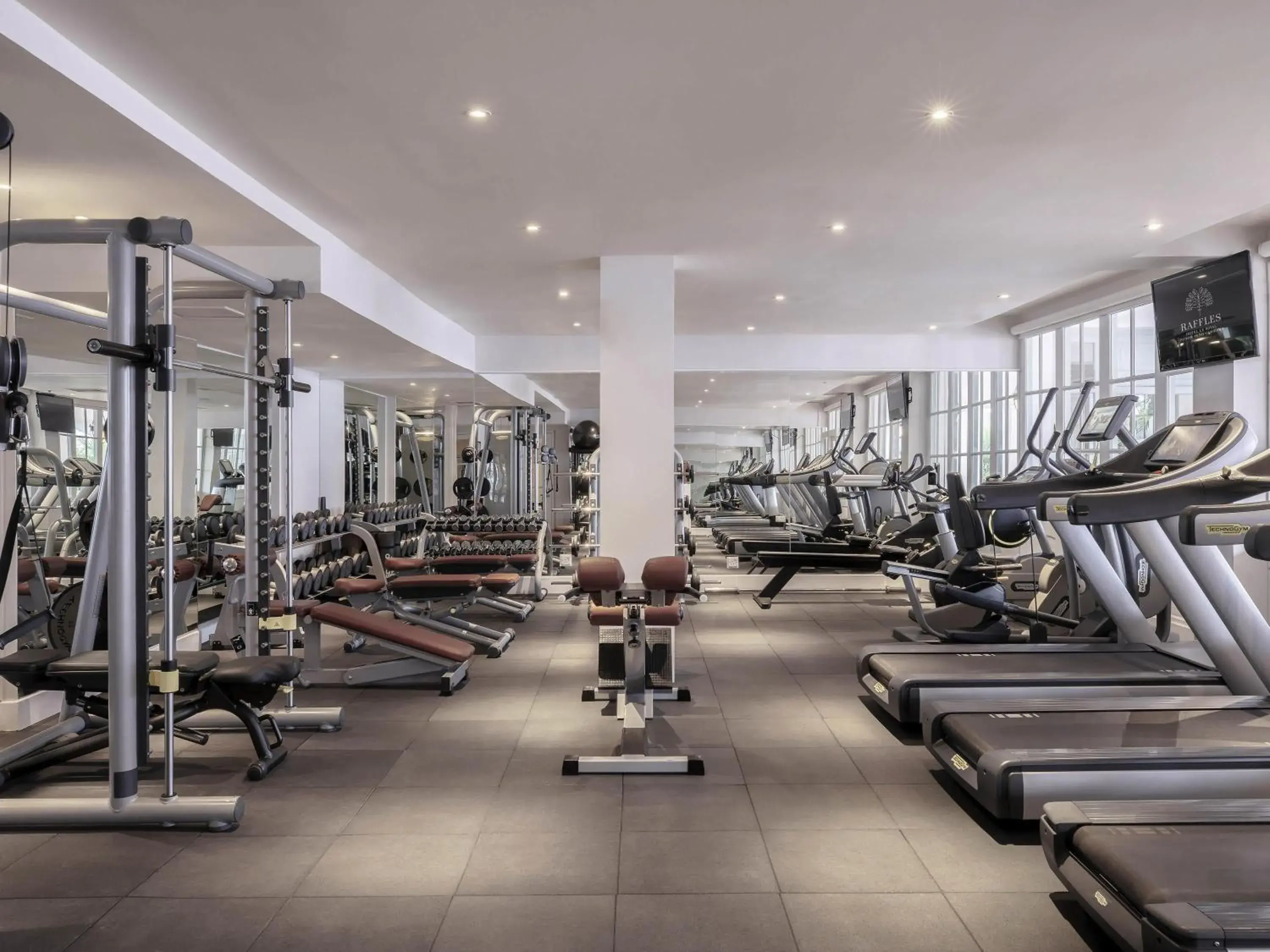 Fitness centre/facilities in Raffles Hotel Le Royal Fitness centre/facilities in Raffles Hotel Le Royal