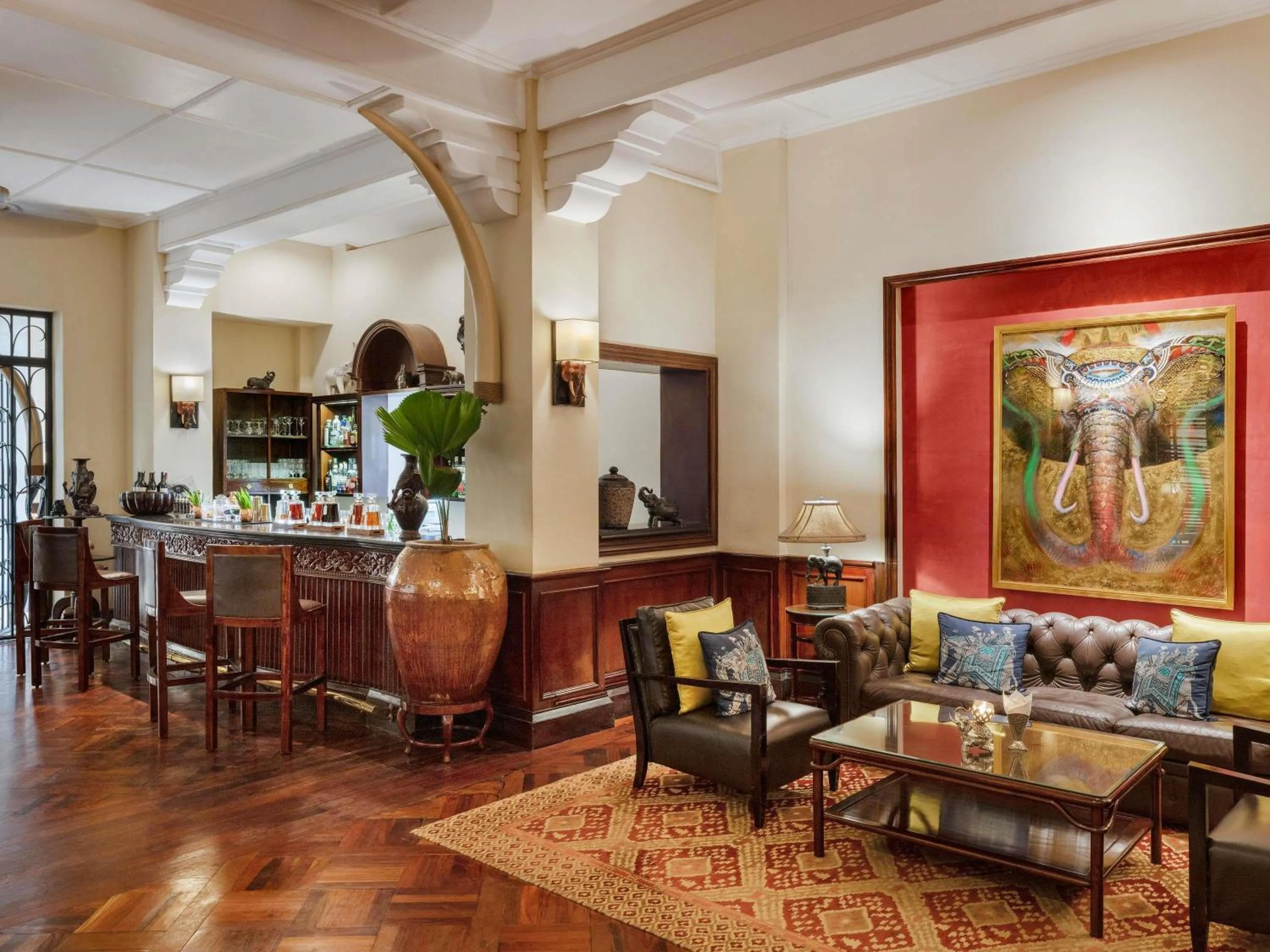 Lounge or bar in Raffles Grand Hotel d'Angkor
