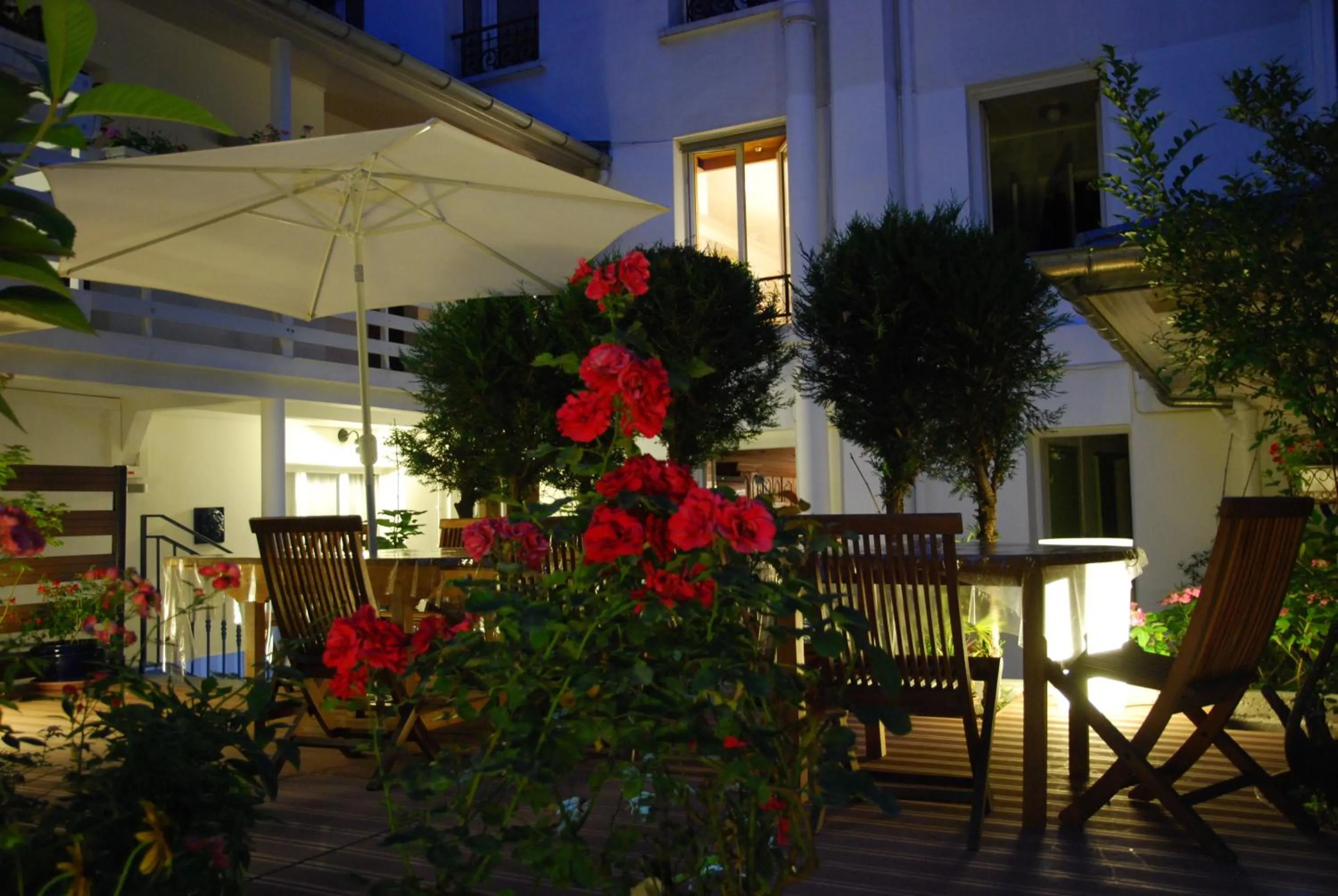 Patio in Hotel Alhambra