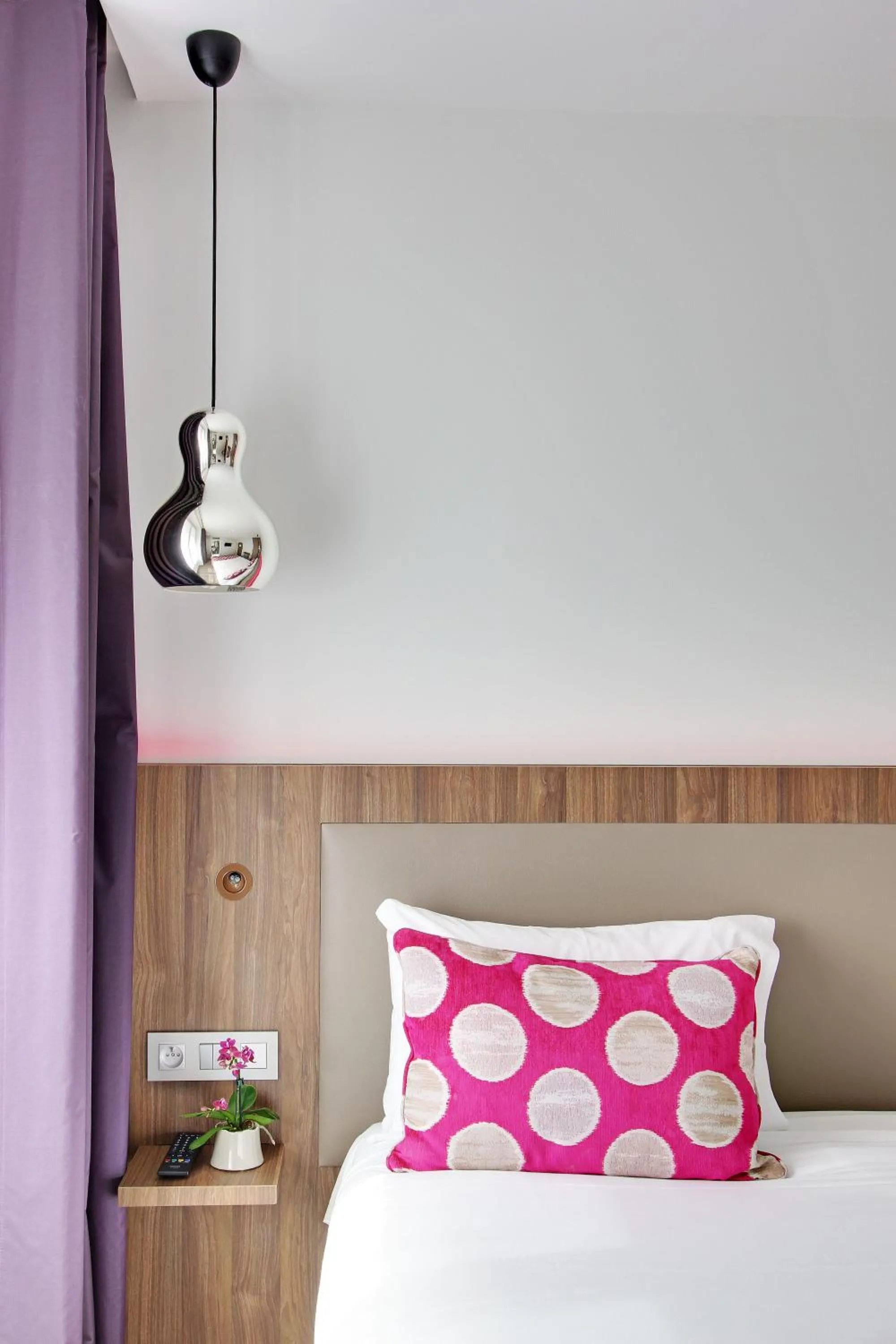 Decorative detail, Bed in Hotel Alhambra