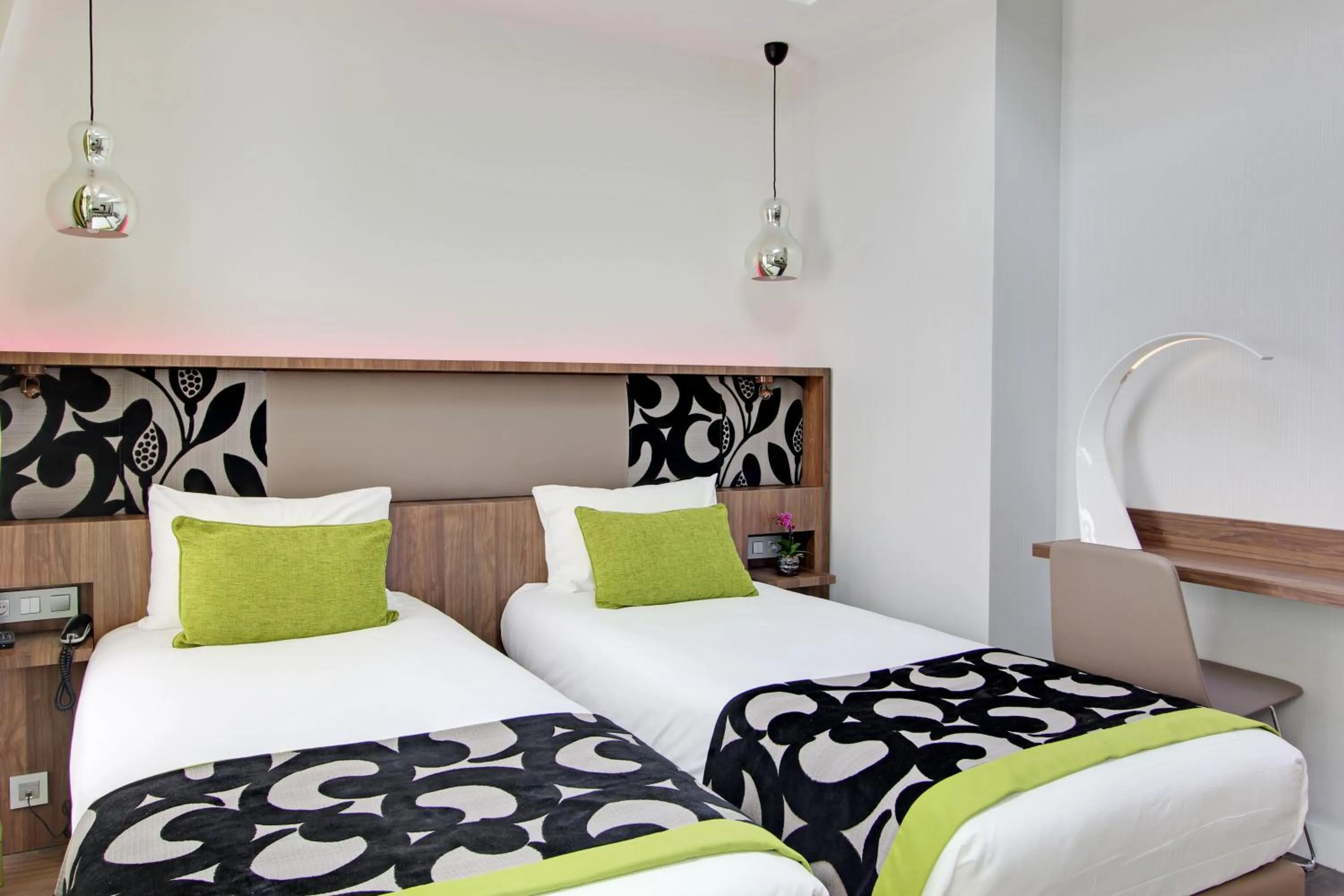 Bed in Hotel Alhambra