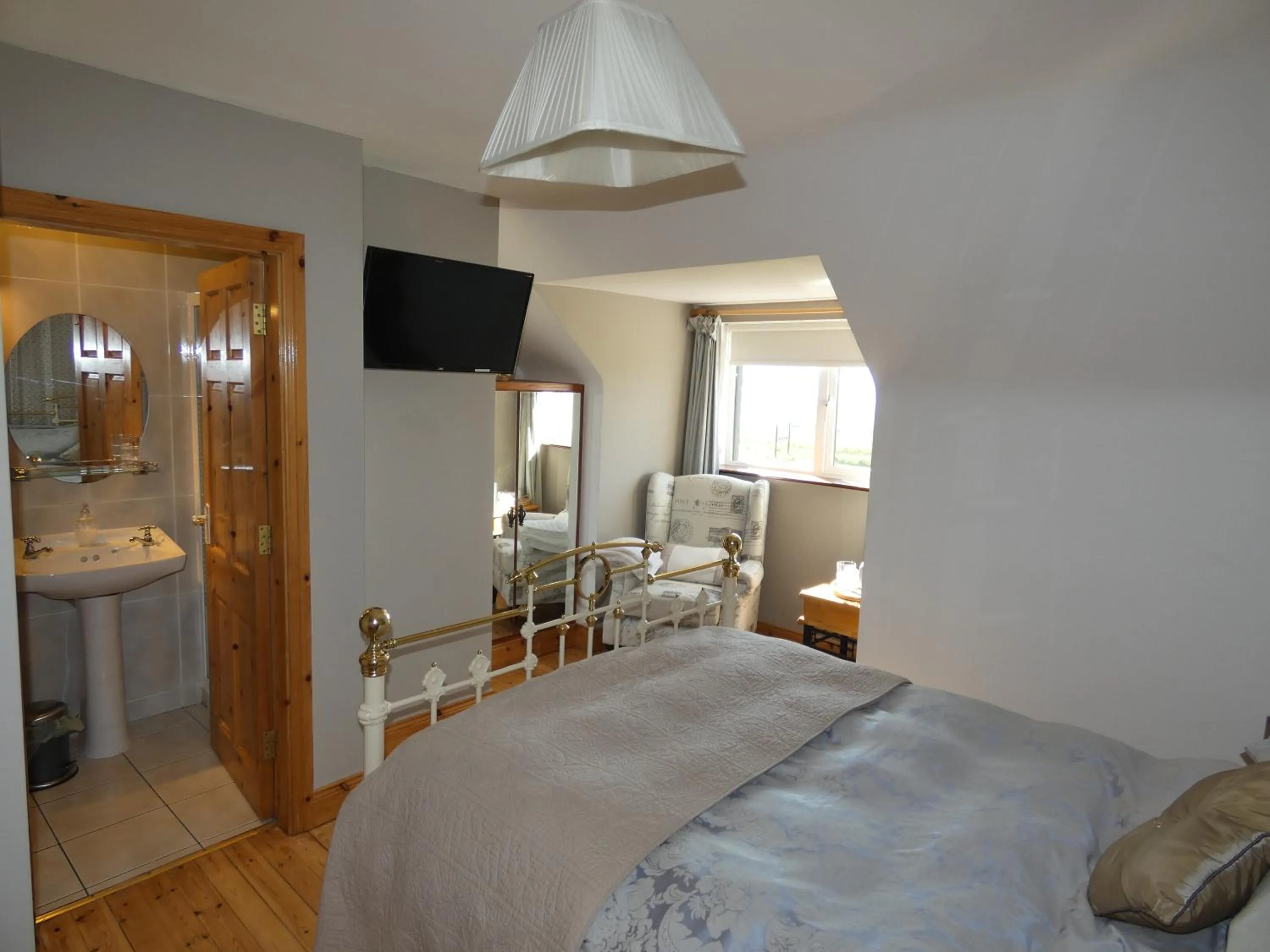 Bed in Aghadoe View Bed & Breakfast