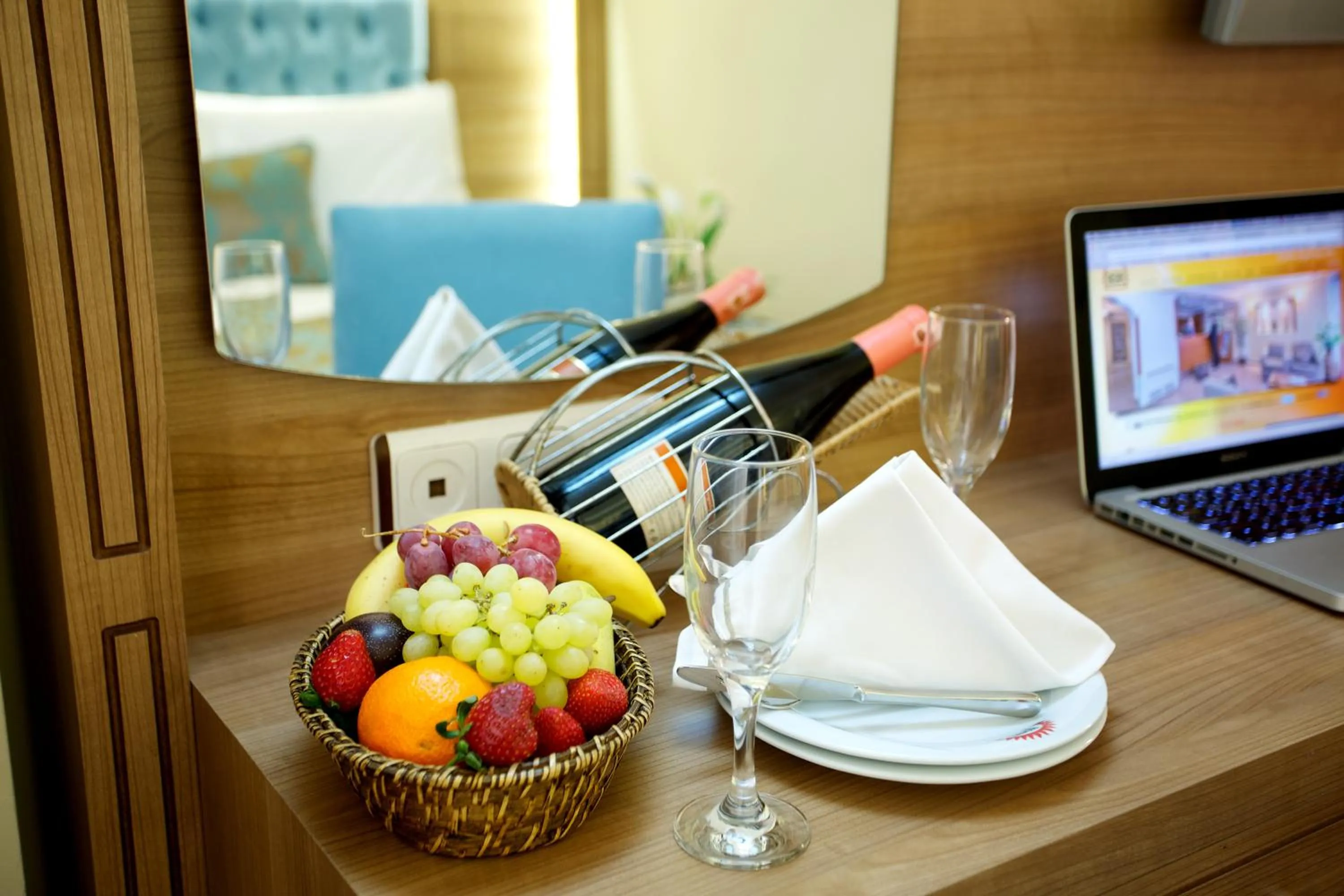 Photo of the whole room in Budo Hotel