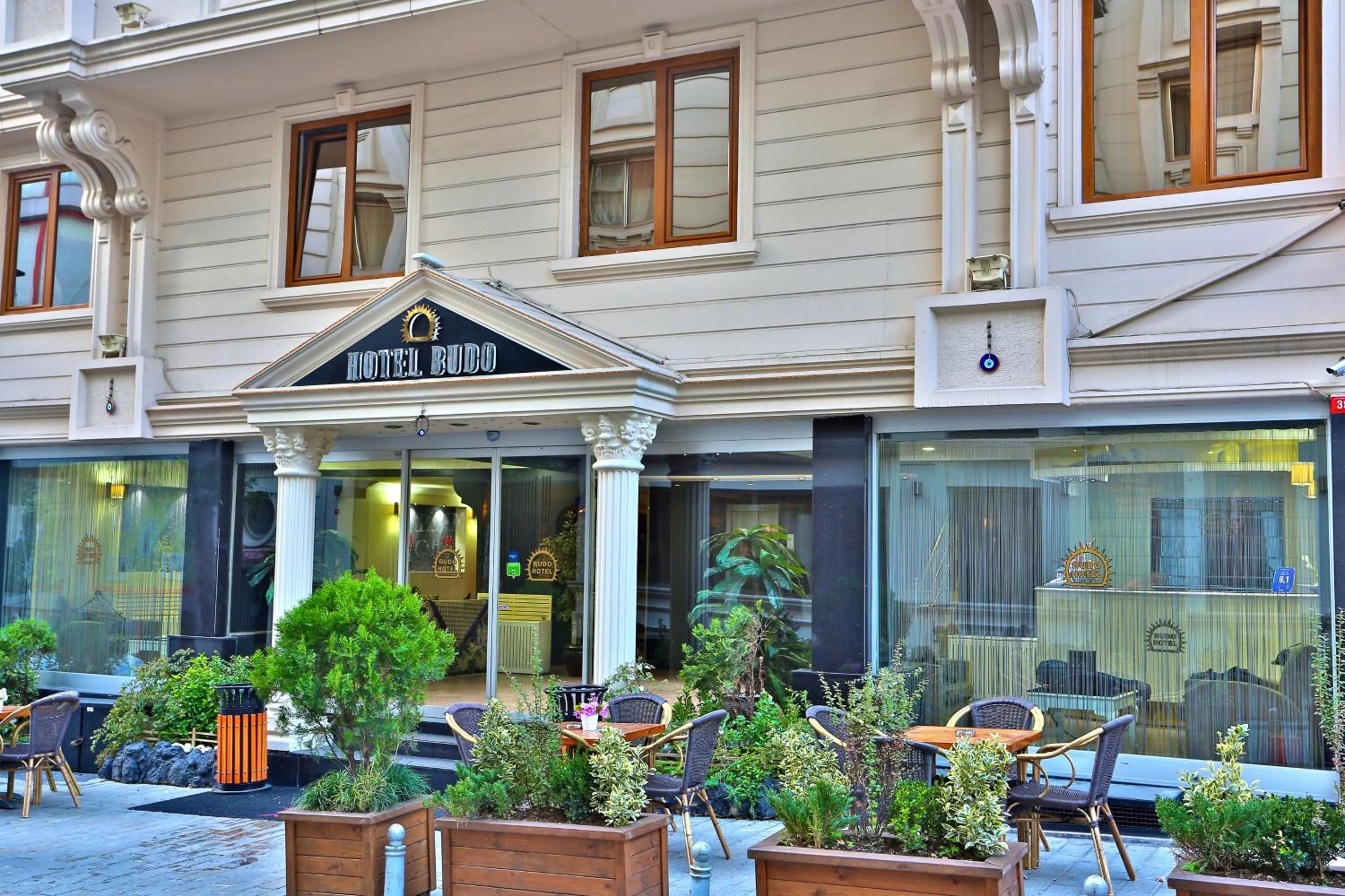 Facade/entrance in Budo Hotel