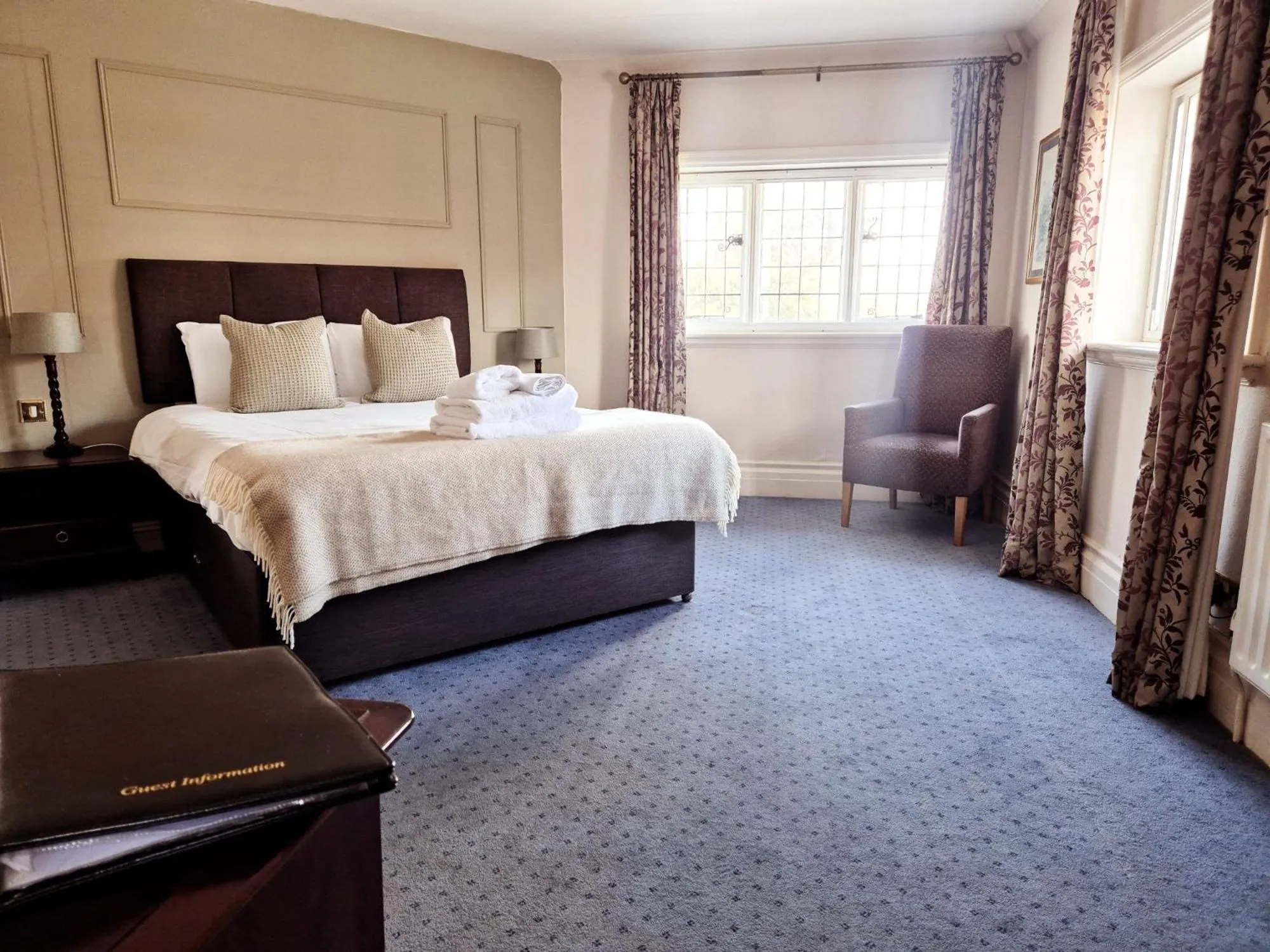 Bed in The Devil's Punchbowl Hotel