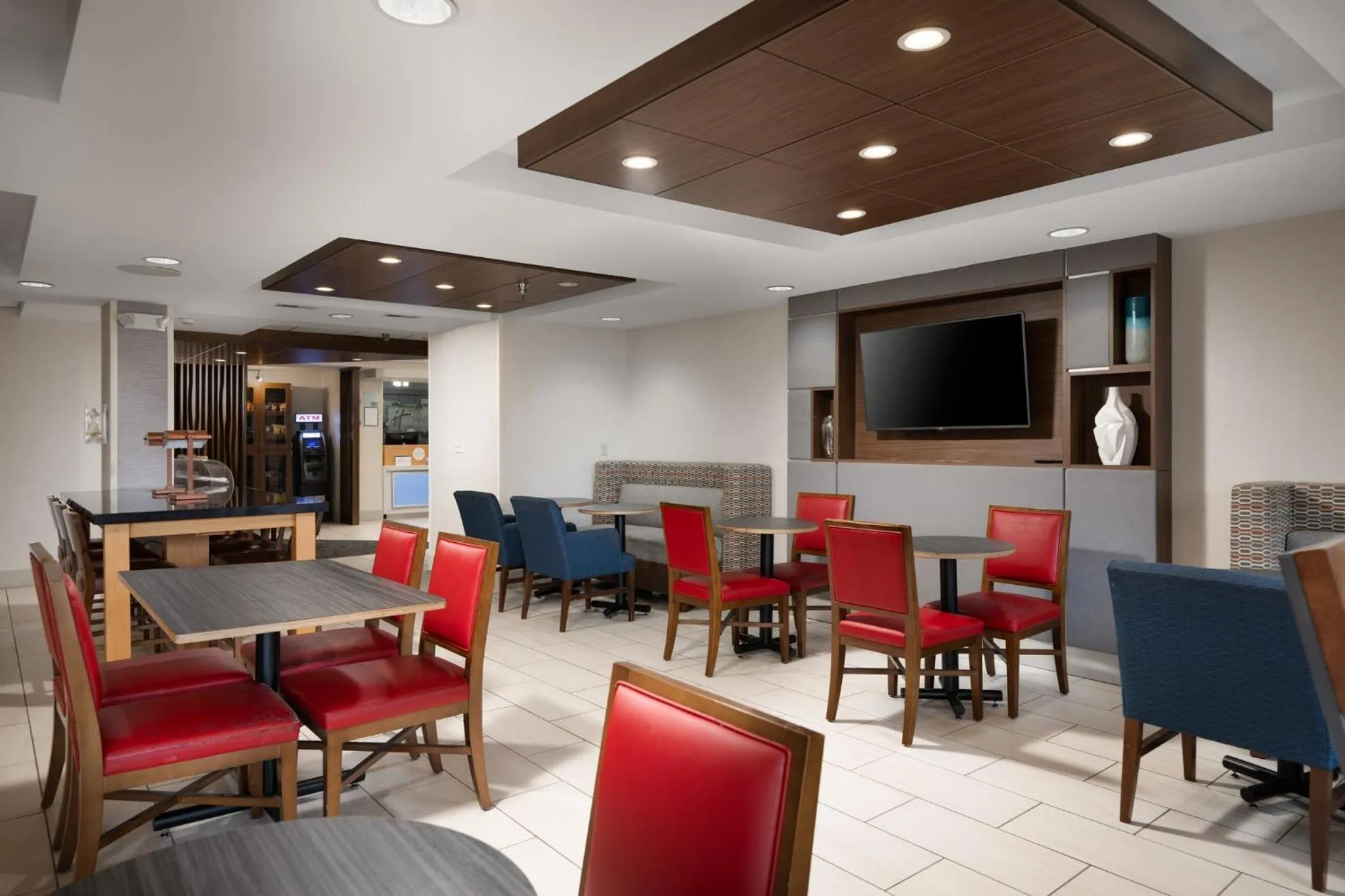 Breakfast in Holiday Inn Express & Suites Chattanooga-Hixson by IHG