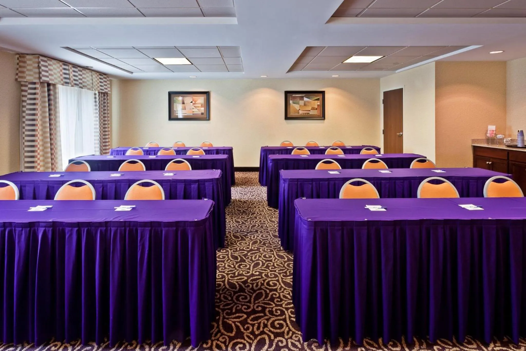 Meeting/conference room in Holiday Inn Express & Suites Chattanooga-Hixson by IHG