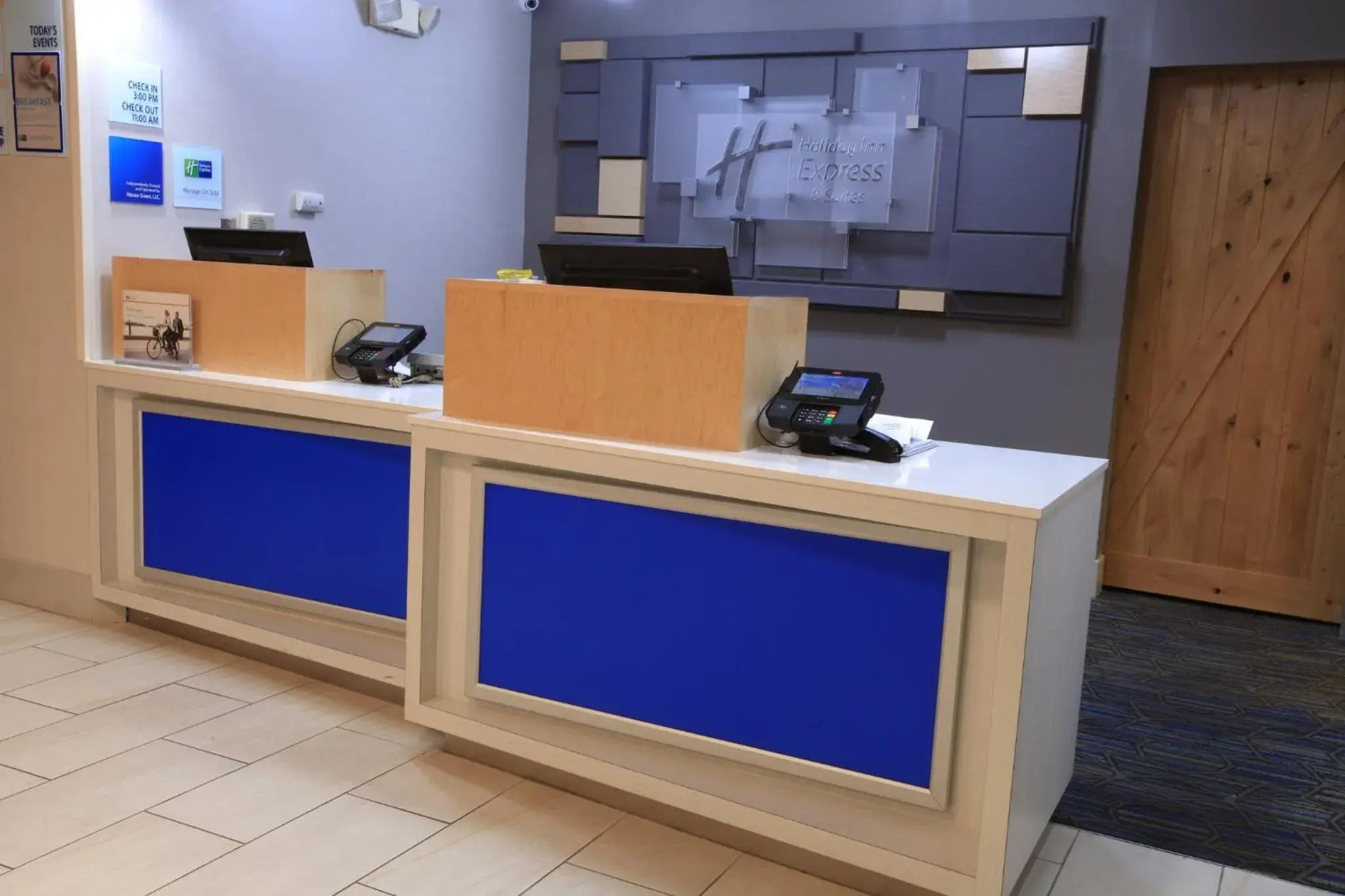 Property building in Holiday Inn Express & Suites Chattanooga-Hixson by IHG Property building in Holiday Inn Express & Suites Chattanooga-Hixson by IHG