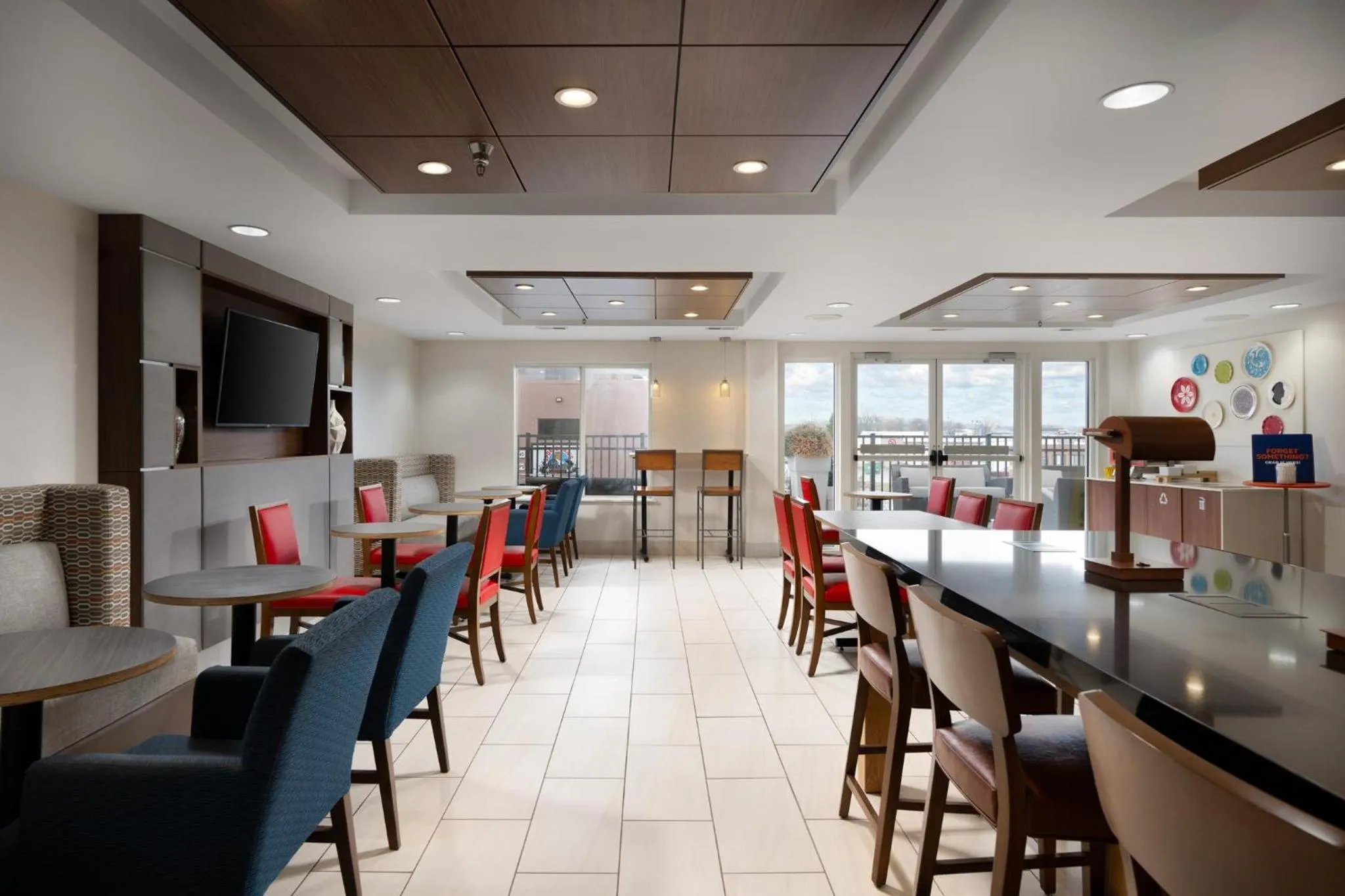 Breakfast in Holiday Inn Express & Suites Chattanooga-Hixson by IHG