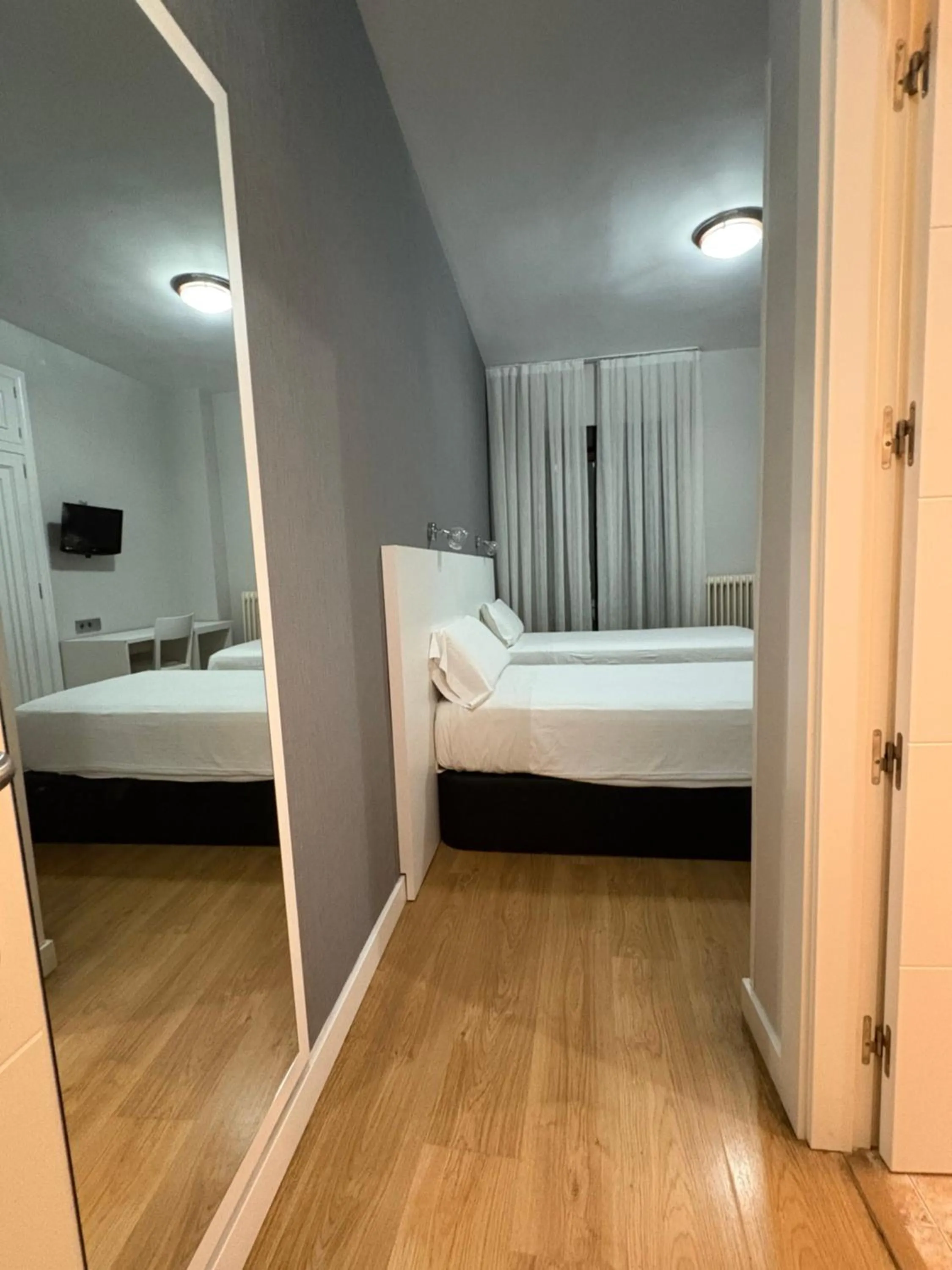 Bedroom, Bed in Hotel Amefa