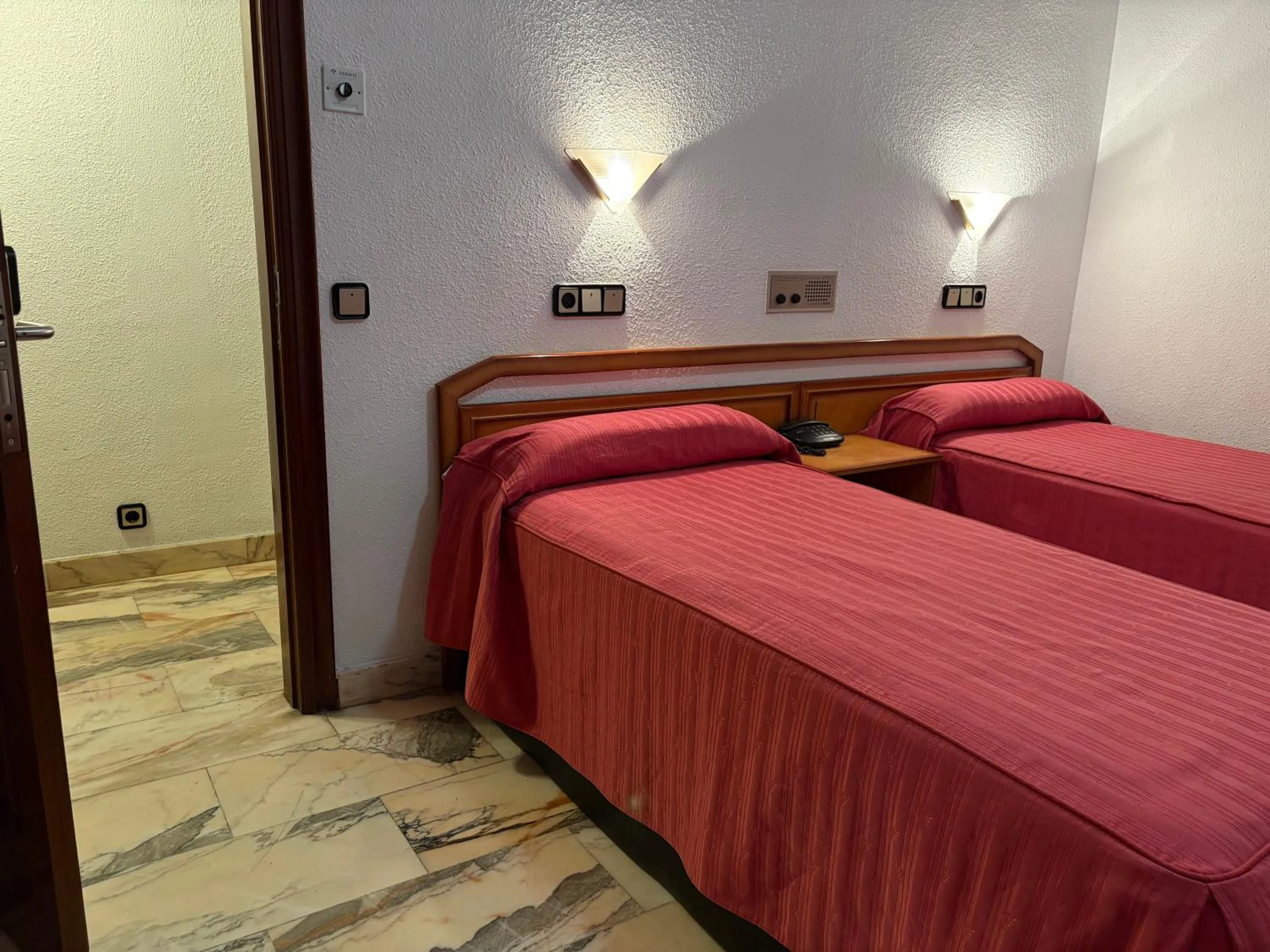 Bedroom, Bed in Hotel Amefa