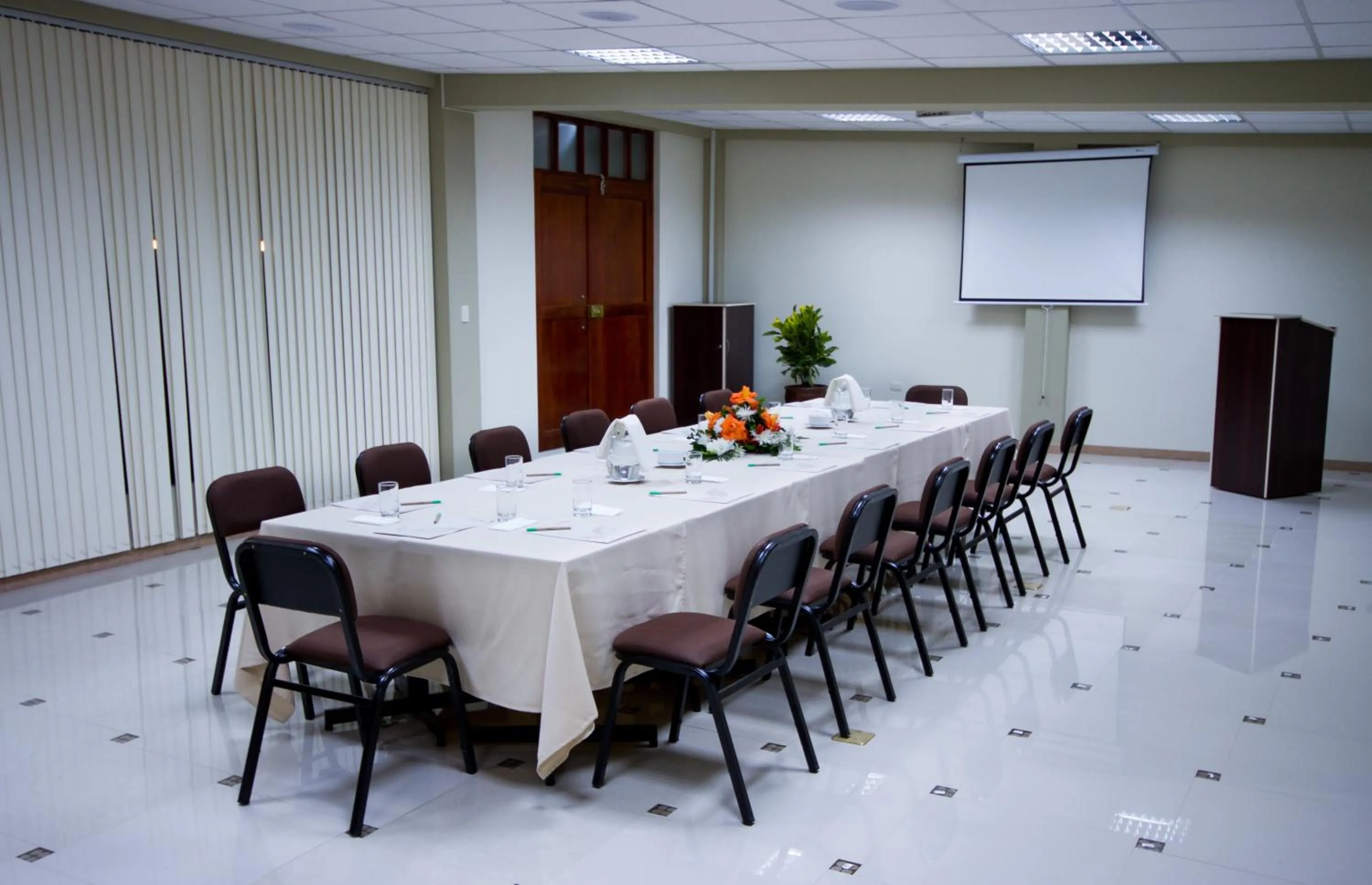 Banquet/Function facilities in Xima Exclusive Puno