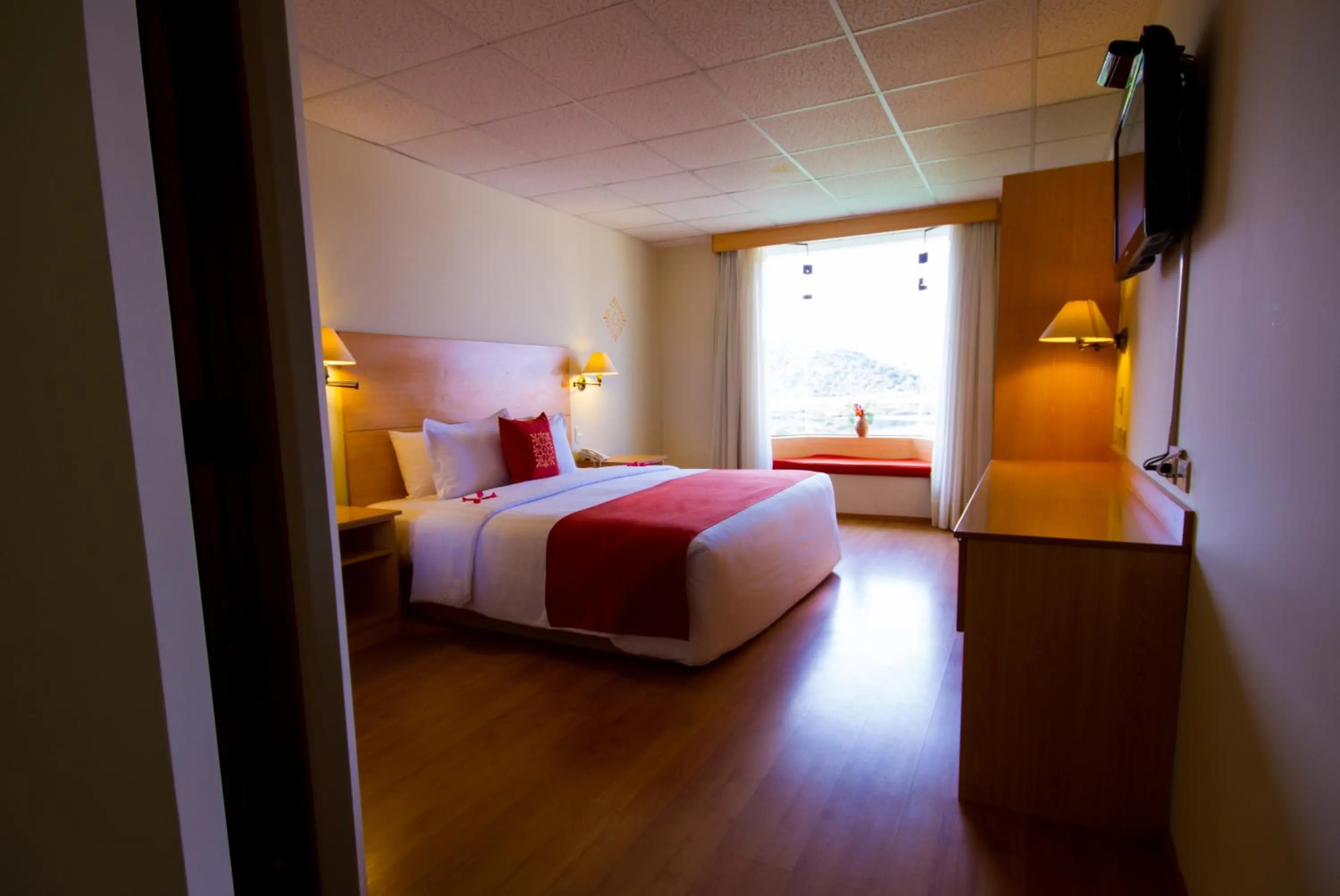 Photo of the whole room, Bed in Xima Exclusive Puno