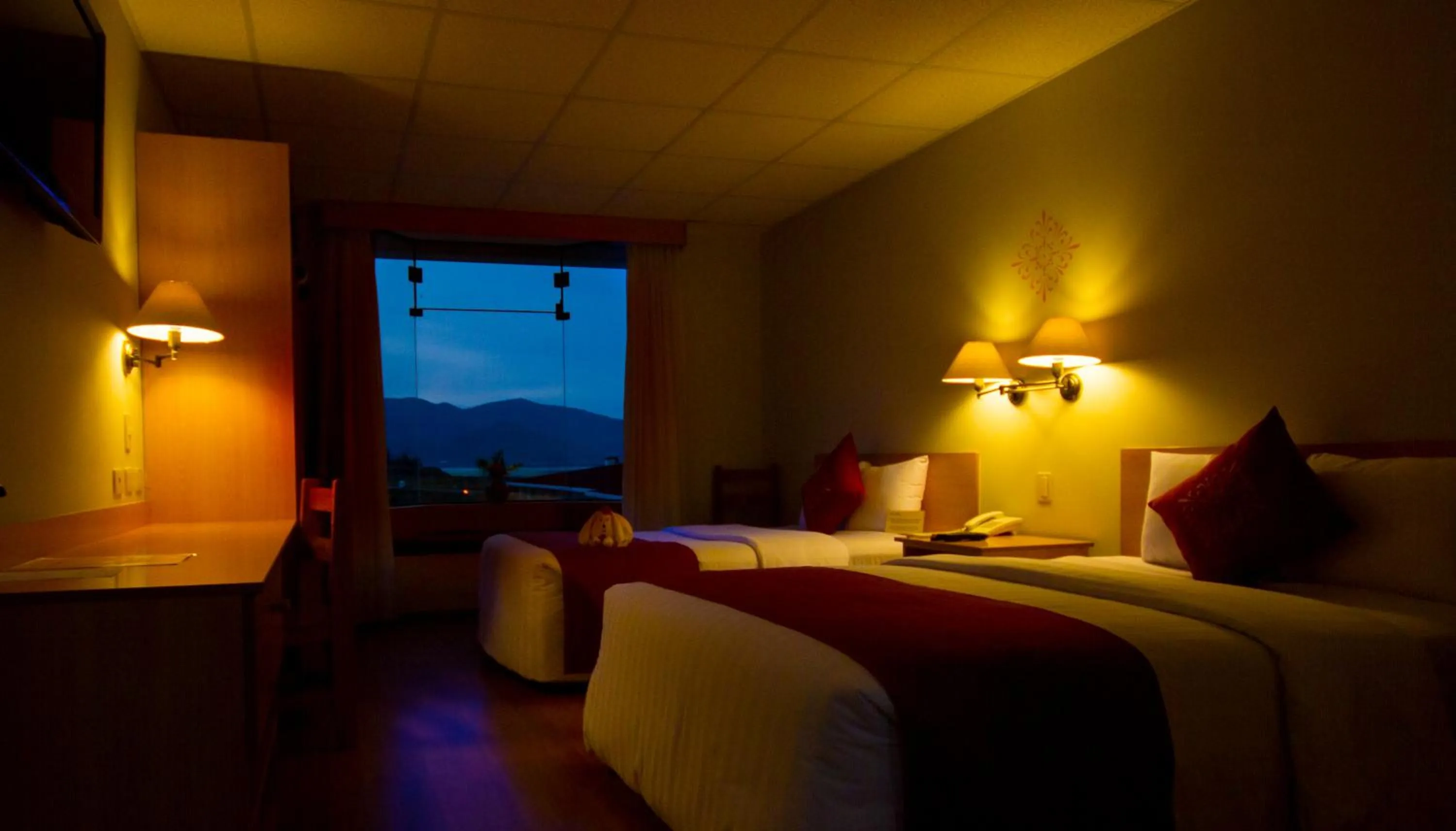 Photo of the whole room, Bed in Xima Exclusive Puno