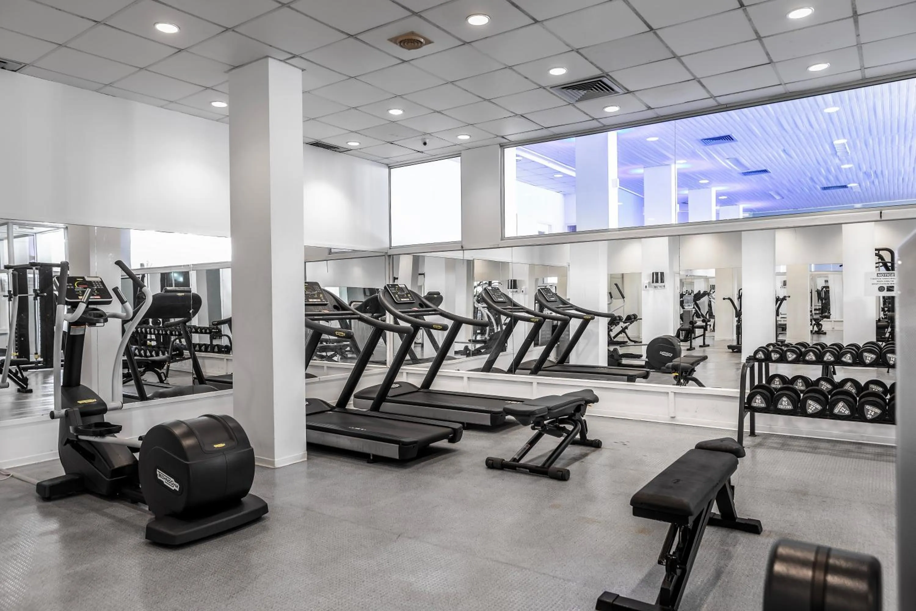 Fitness centre/facilities in Napa Plaza Hotel (Adults Only)