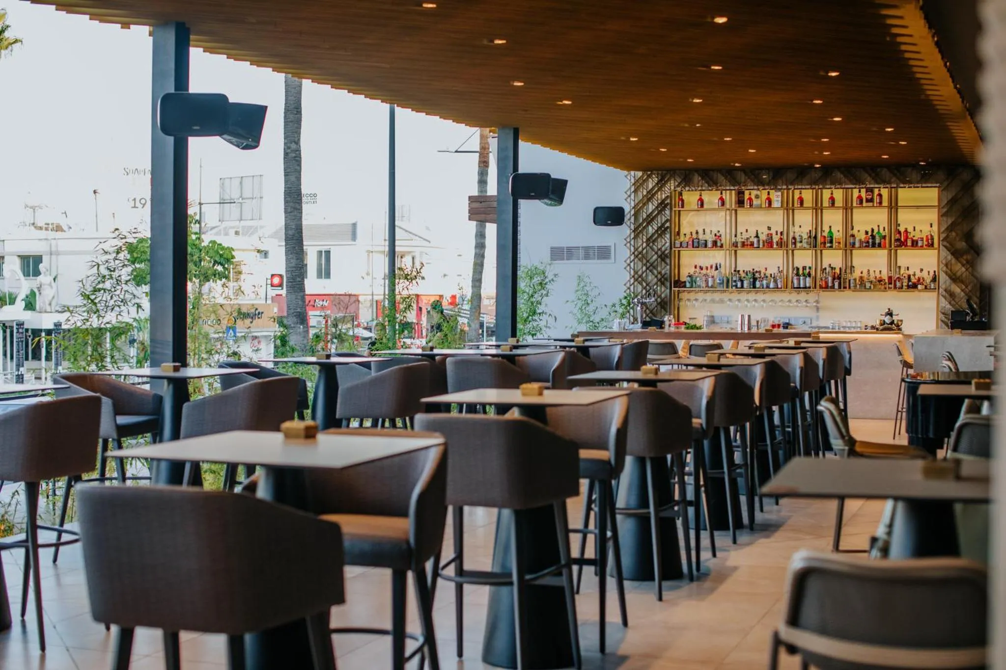 Restaurant/places to eat in Napa Plaza Hotel (Adults Only)