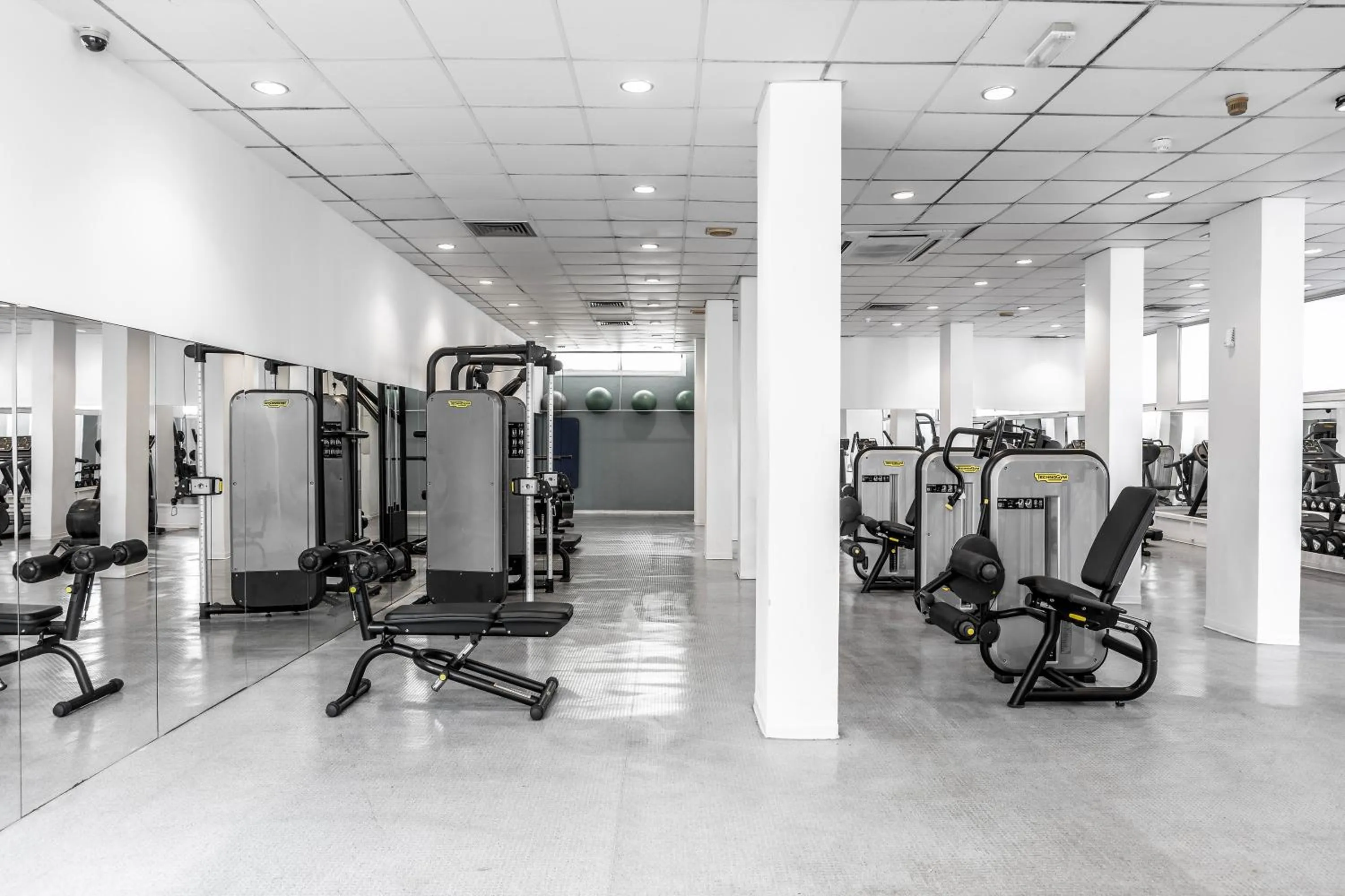 Fitness centre/facilities in Napa Plaza Hotel (Adults Only)