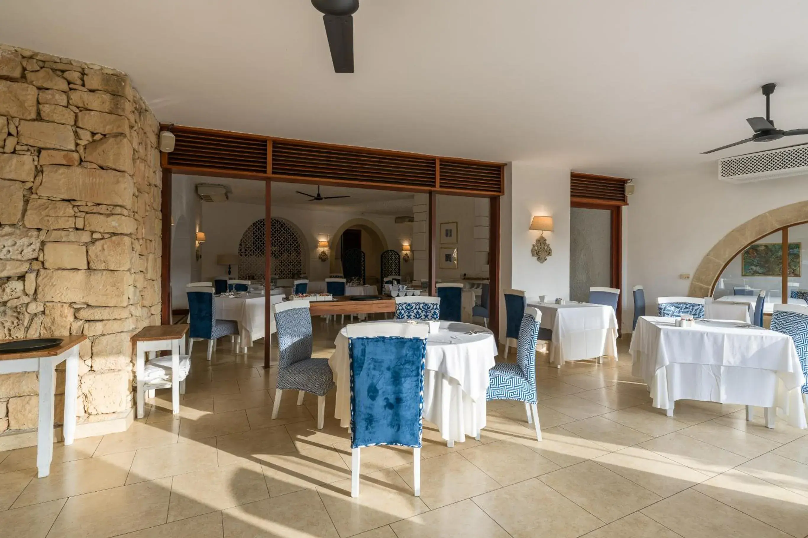 Restaurant/places to eat in Hotel Ta' Cenc & Spa Restaurant/places to eat in Hotel Ta' Cenc & Spa