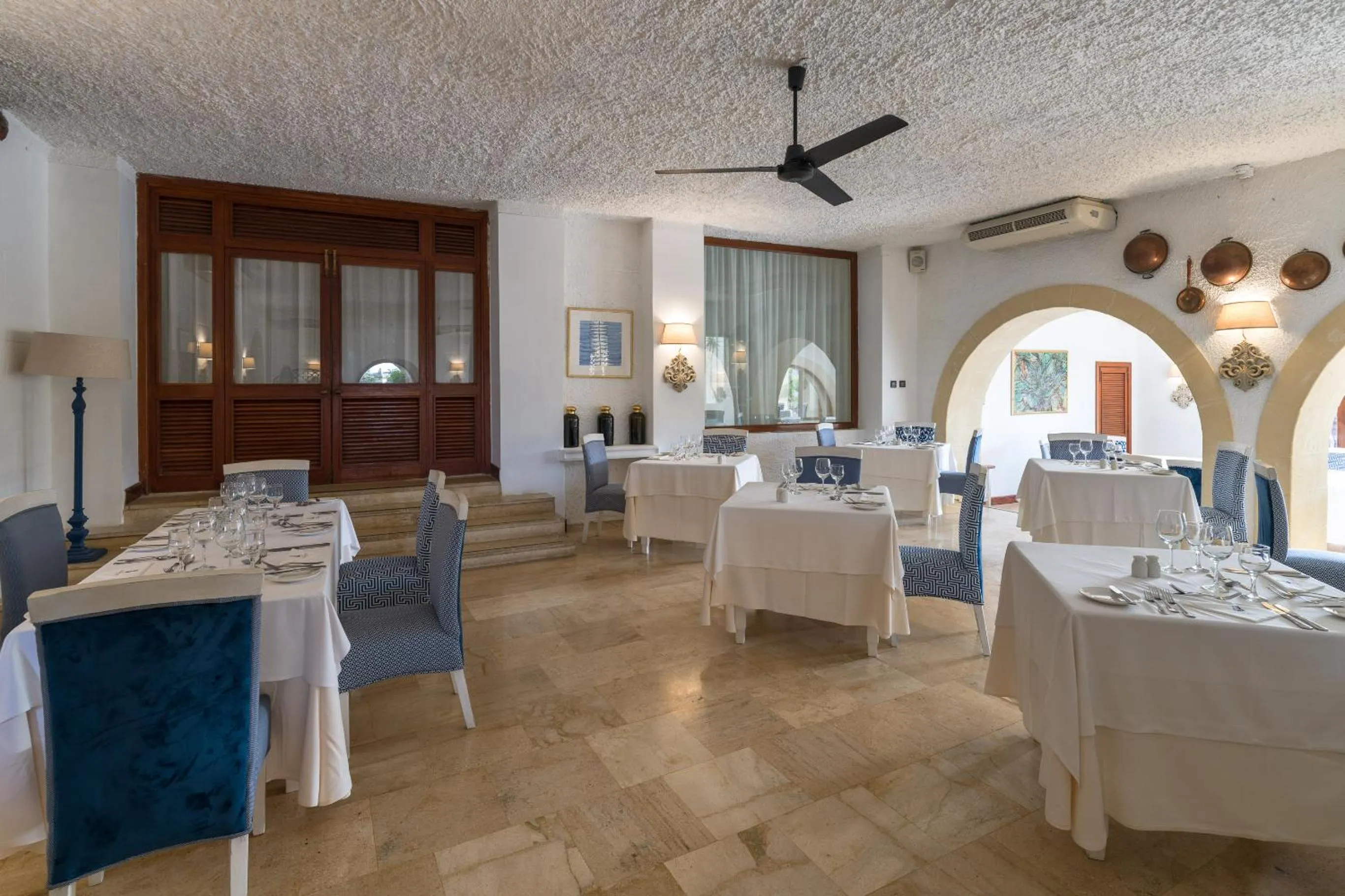 Restaurant/places to eat in Hotel Ta' Cenc & Spa