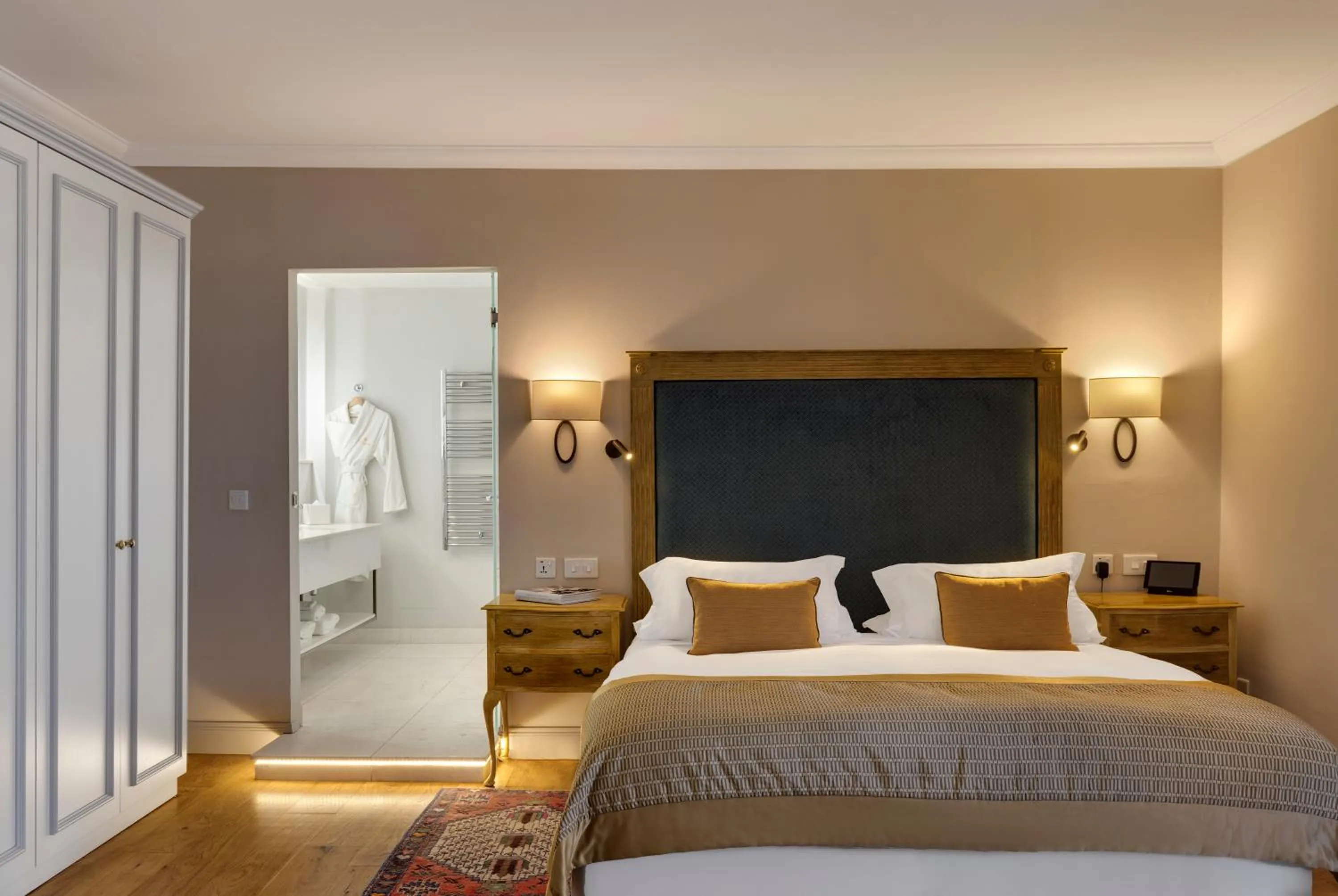 Bedroom, Bed in The Xara Palace Relais & Chateaux