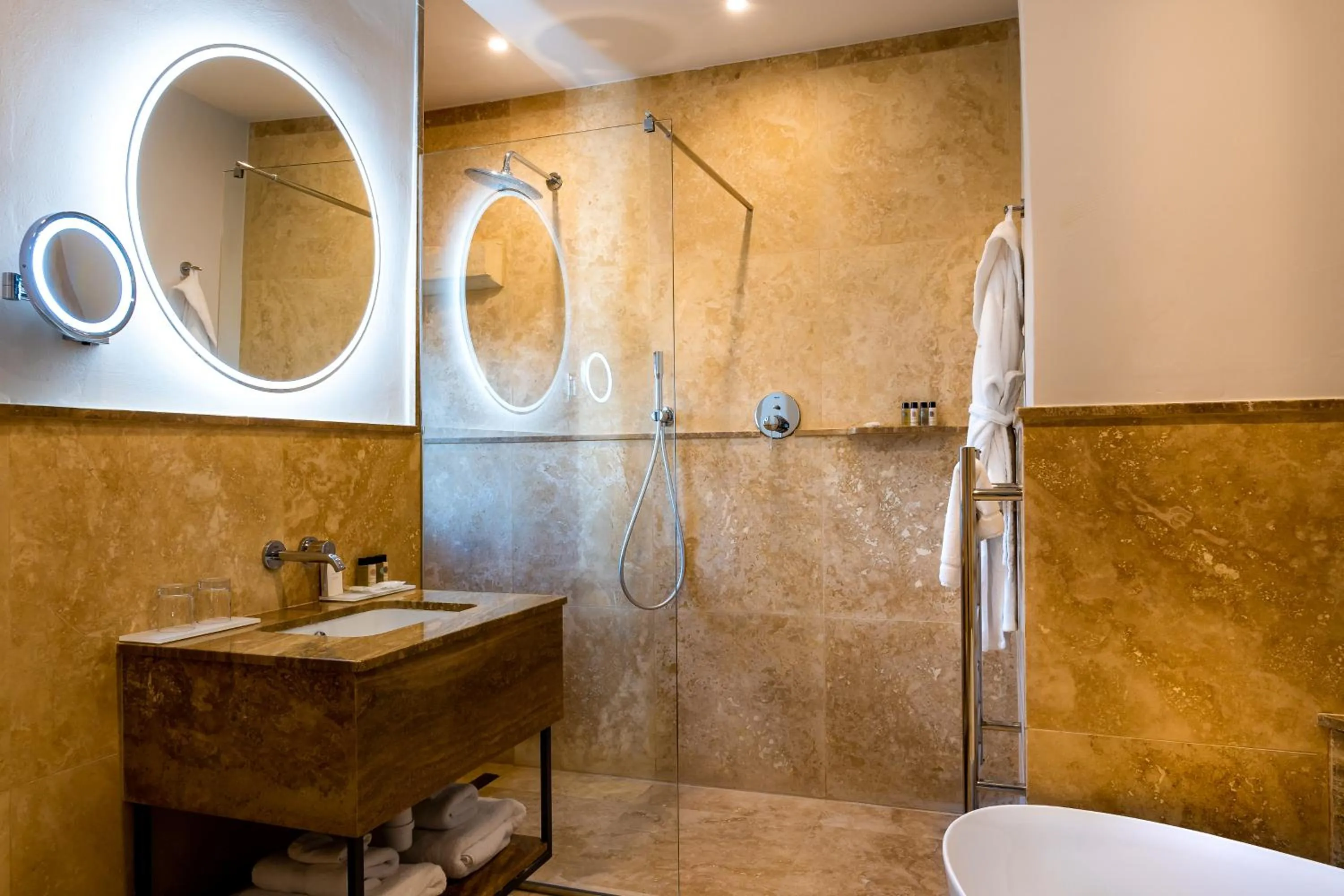 Bathroom in The Xara Palace Relais & Chateaux