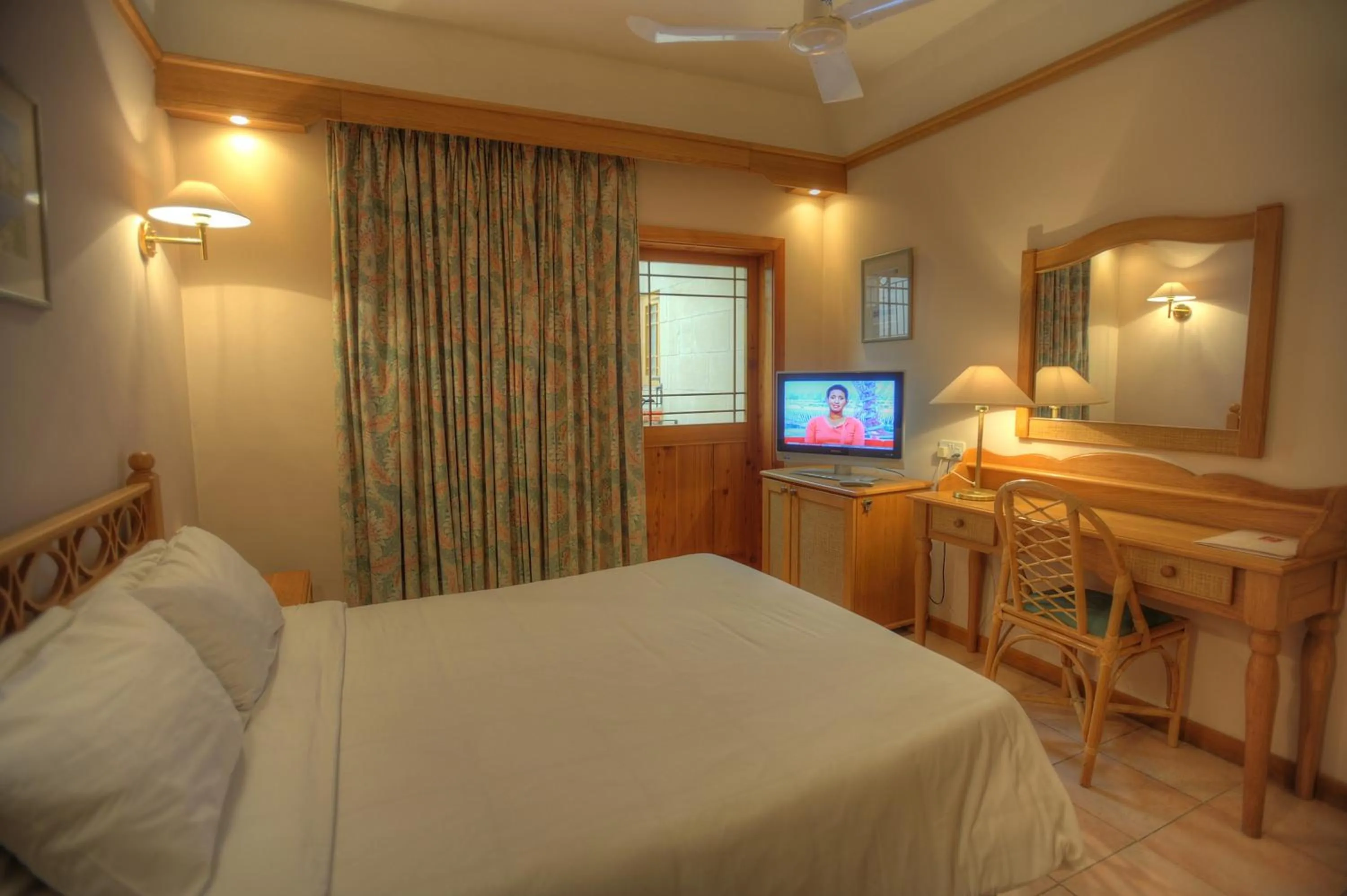 TV and multimedia, Bed in St. Patrick's Hotel