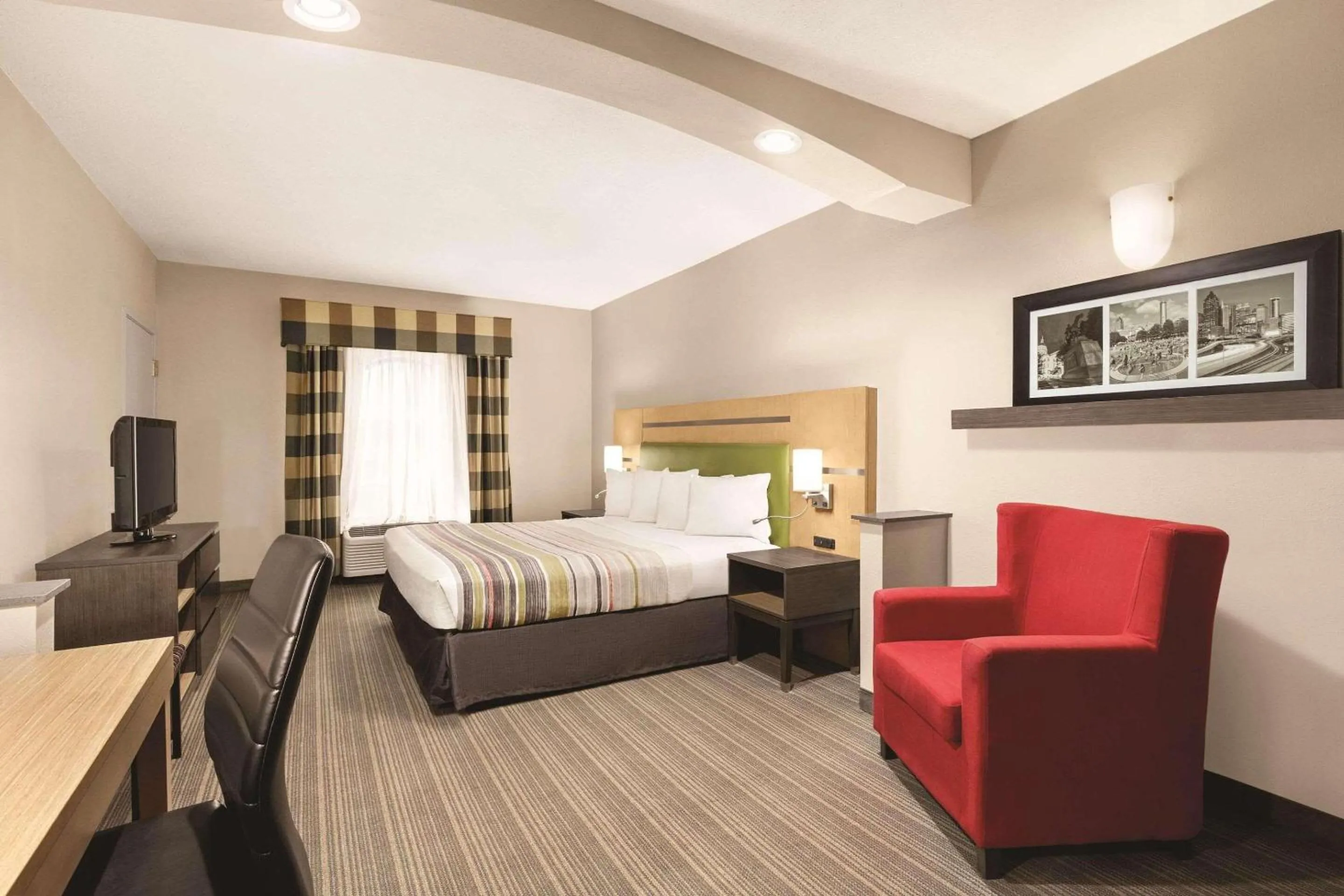 Bedroom, Bed in Country Inn & Suites by Radisson, Griffin, GA