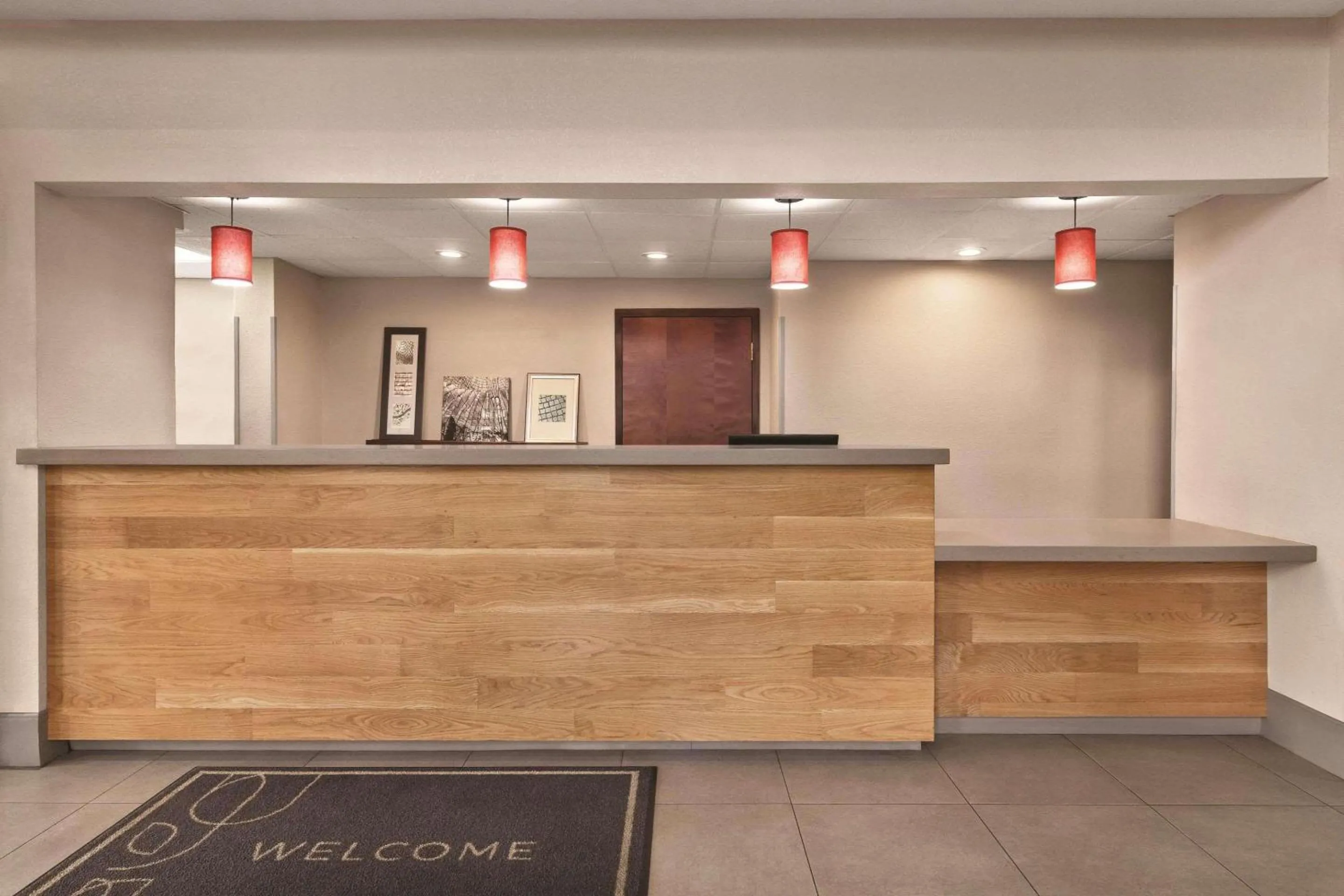 Lobby or reception in Country Inn & Suites by Radisson, Griffin, GA