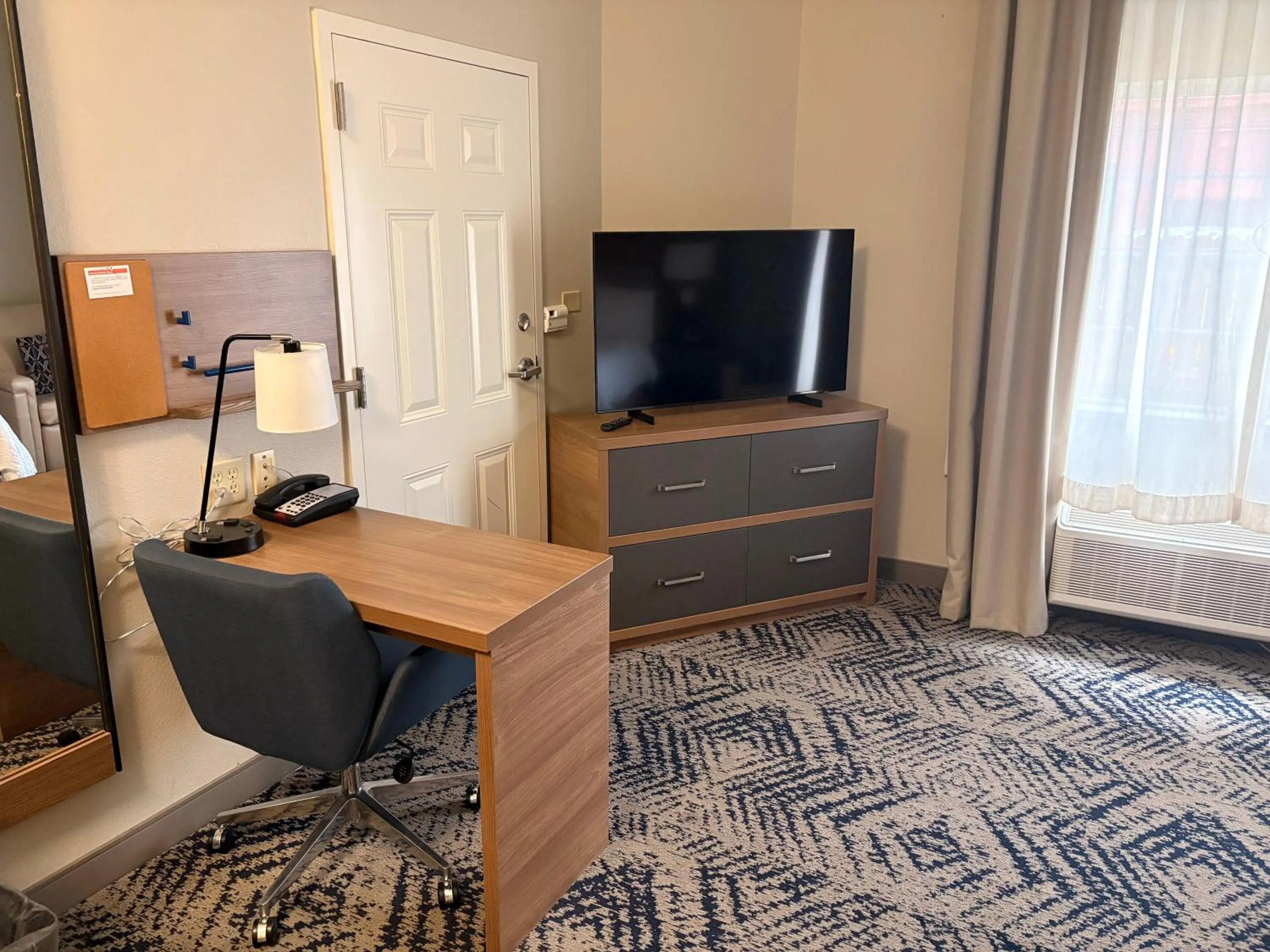 Living room in Candlewood Suites Longview by IHG