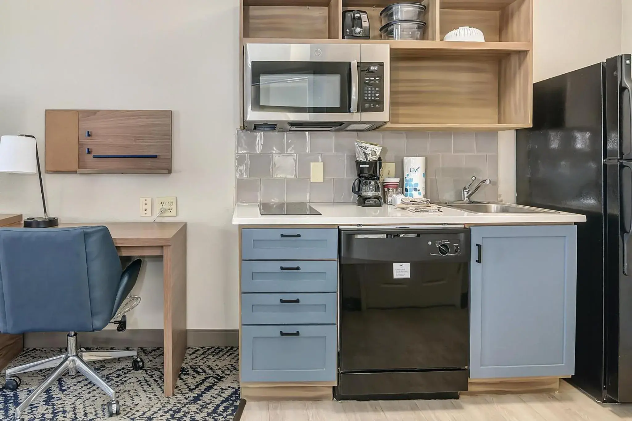 Lobby or reception in Candlewood Suites Longview by IHG Lobby or reception in Candlewood Suites Longview by IHG