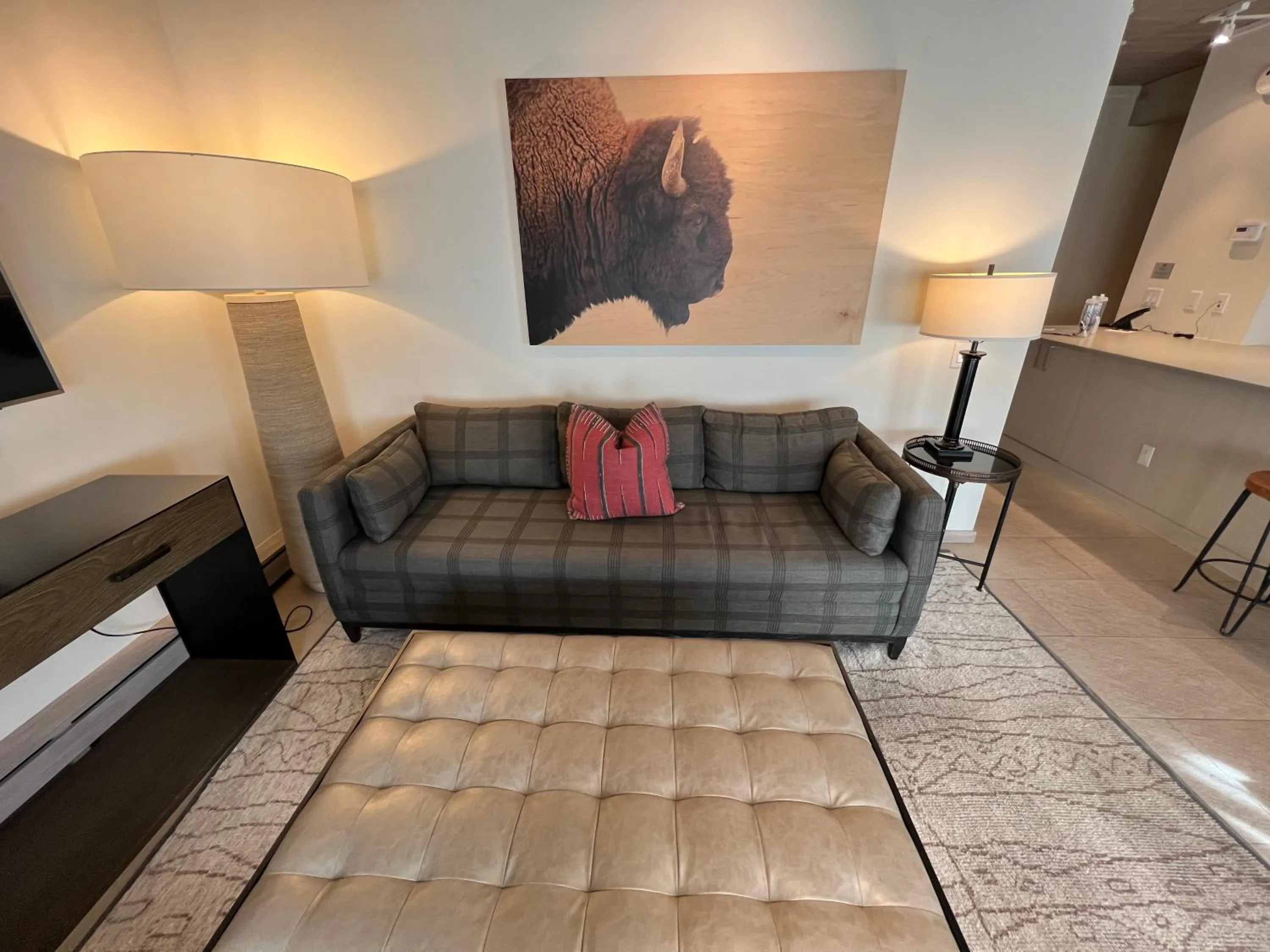 Living room in Aspen Square Condominium Hotel