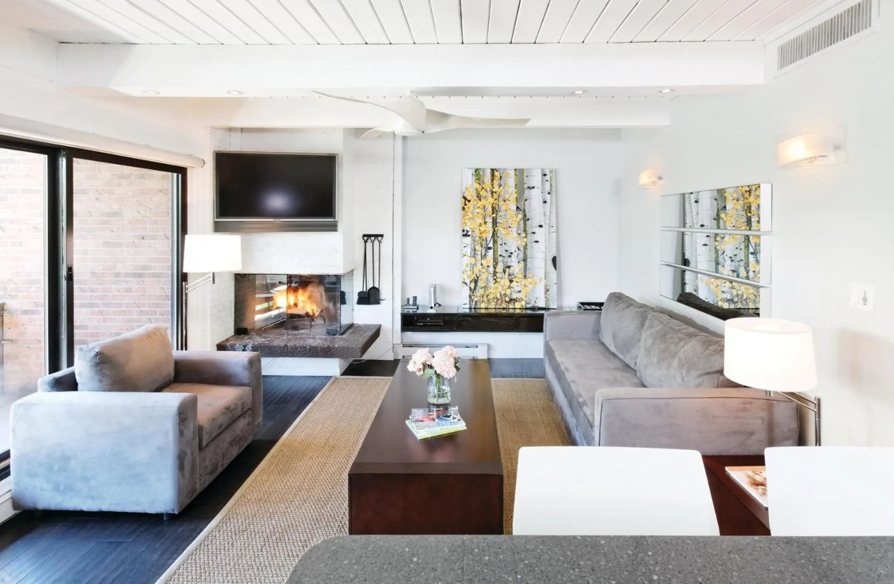 Living room in Aspen Square Condominium Hotel