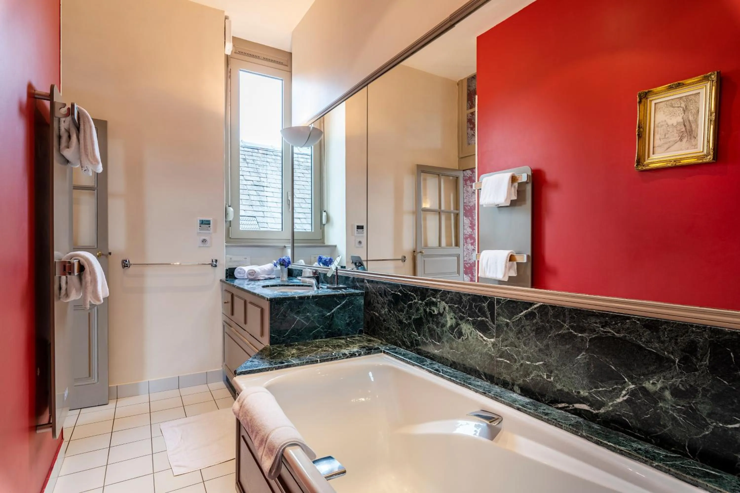 Bathroom in La Chapelle Saint Martin